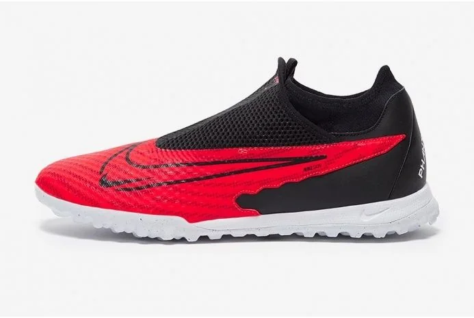 Сороконіжкі Nike Phantom GX Academy DF TF