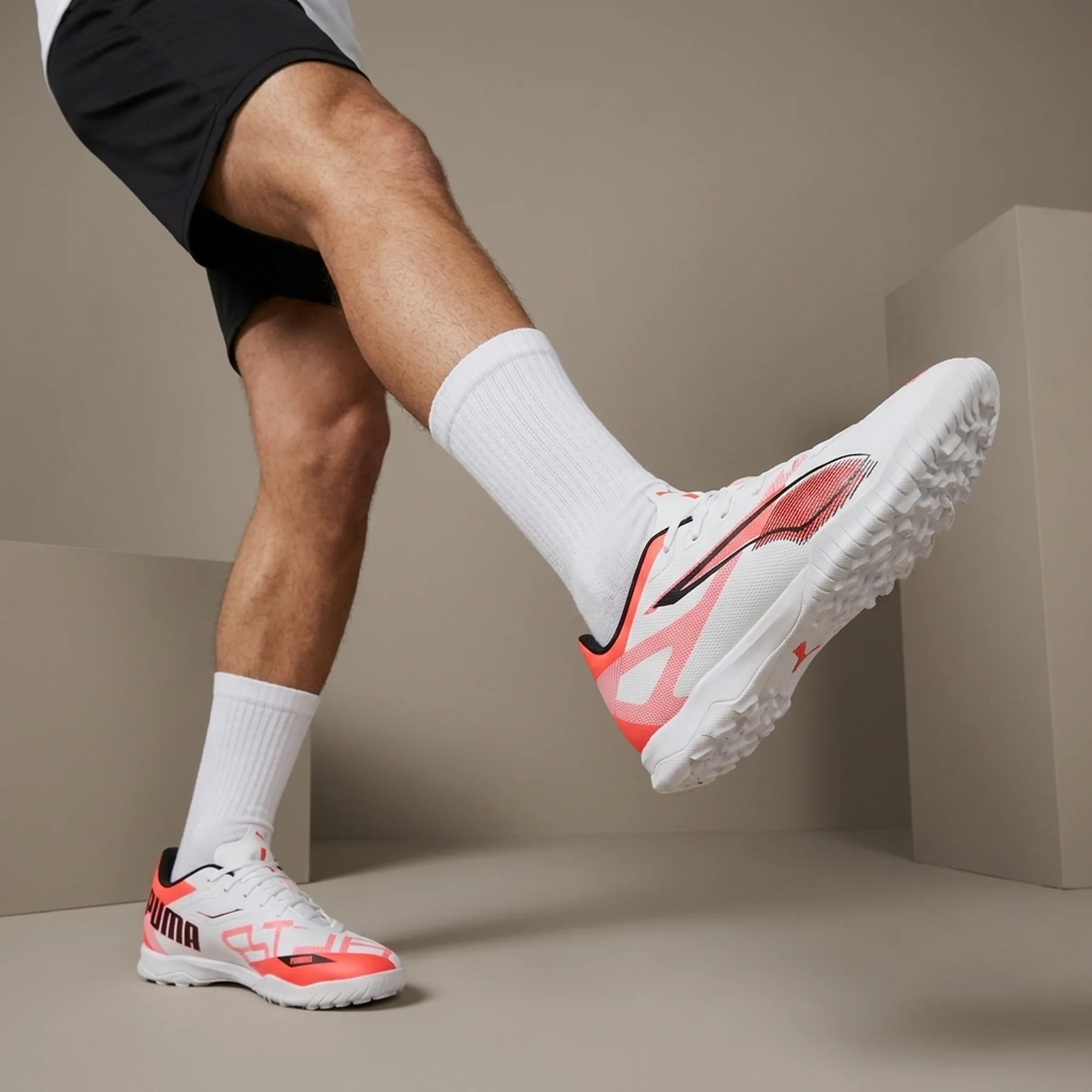 Сороконіжки Puma Ultra 5 Play TT 108331_01, розмір 40.5 (26 см)
