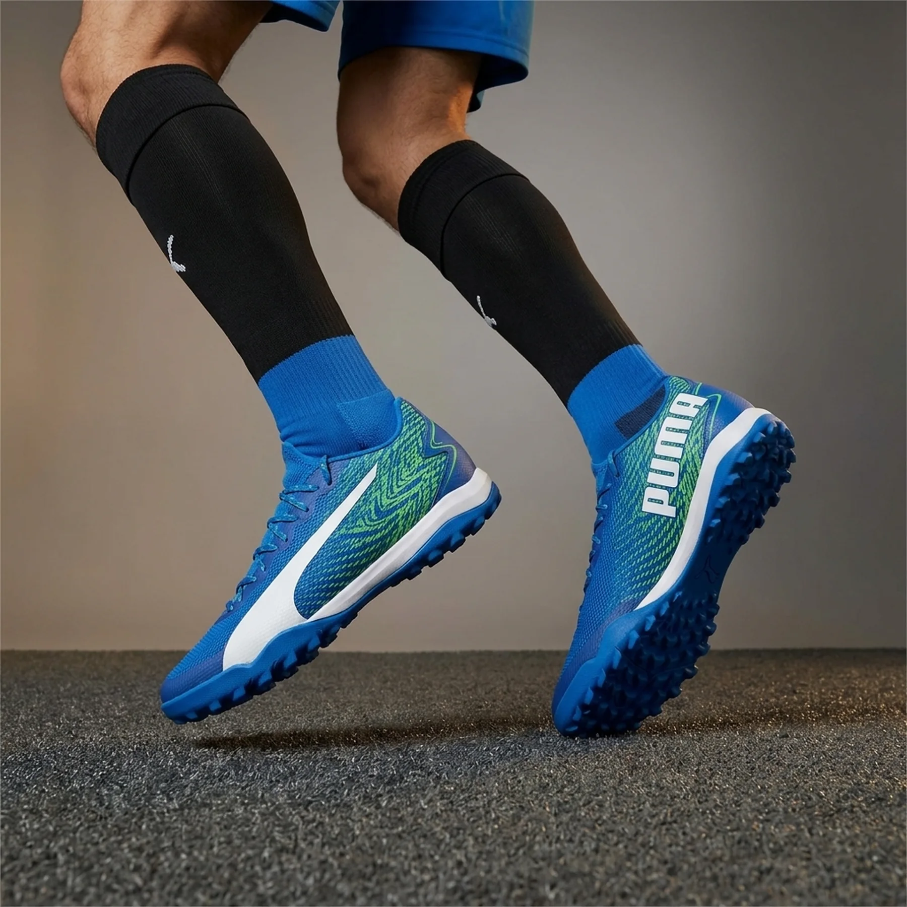 Сороконіжки Puma Ultra Play TT 107528-03 розмір 42,5 (27,5см.)