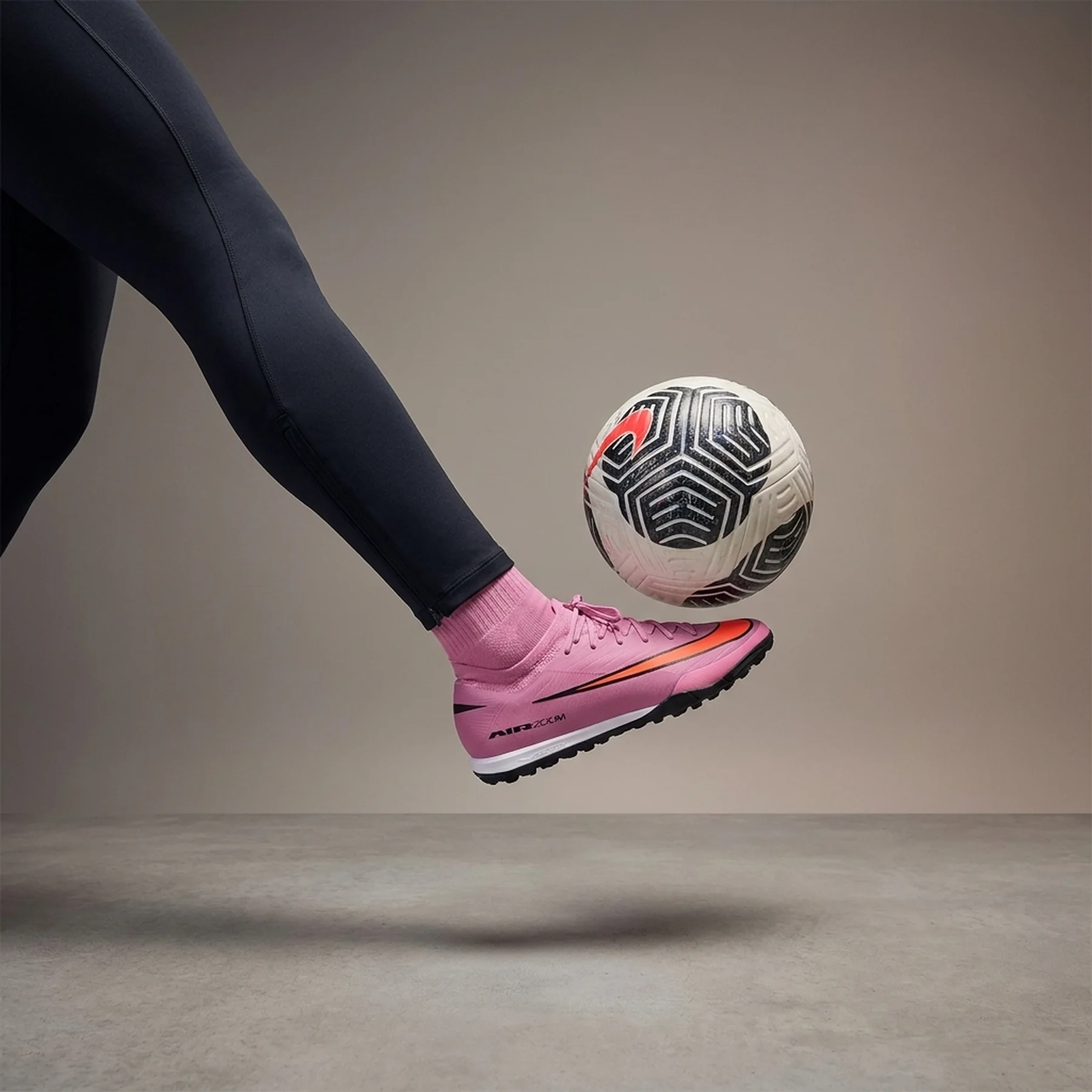 Сороконіжки унісекс Nike Zoom Vapor 16 Pro Pink (FQ8687-600)