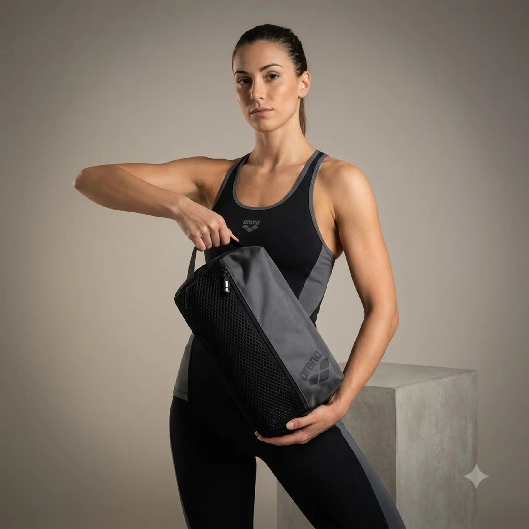 Спортивна сумка Arena One Go Pocket Bag (010242-100)