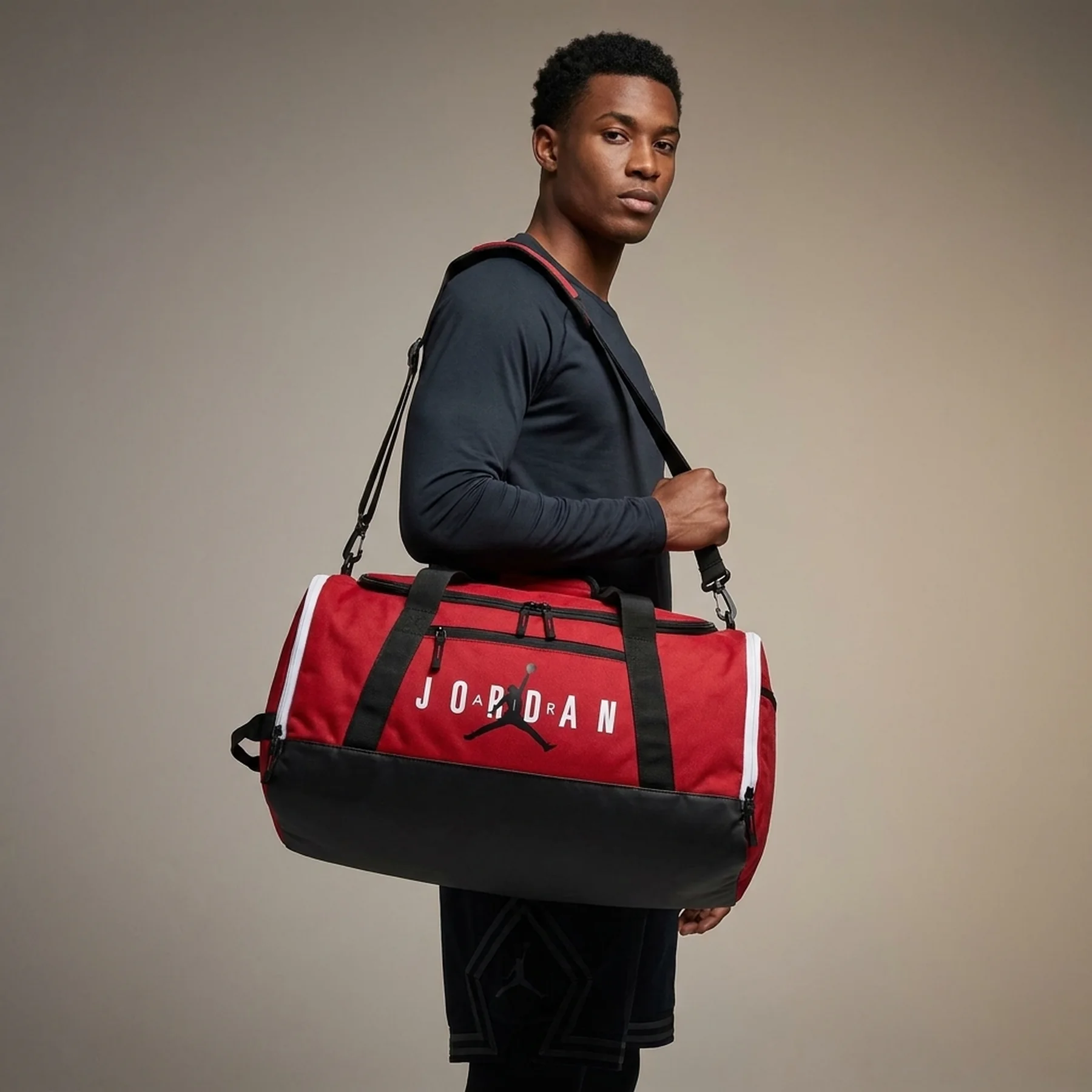 Спортивна сумка Jordan Air Velocity Duffle Bag (SM0920-R78)