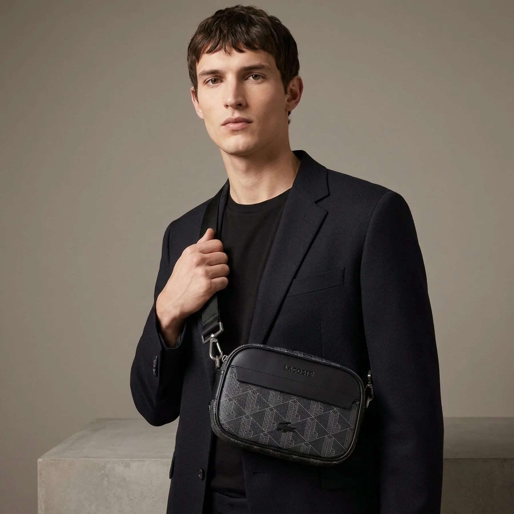 Сумка унісекс Lacoste Reporter Bag Black/Grey NH3650LX.H45 MISC