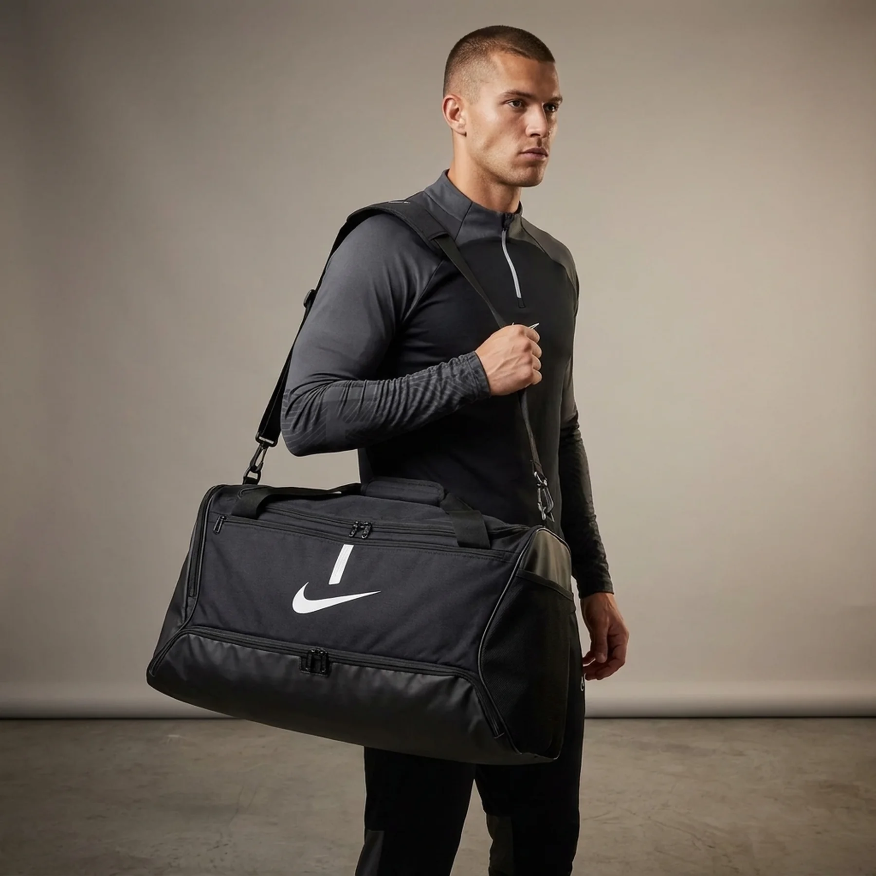 Спортивна сумка Nike Academy Team Duffel Bag (95L)
