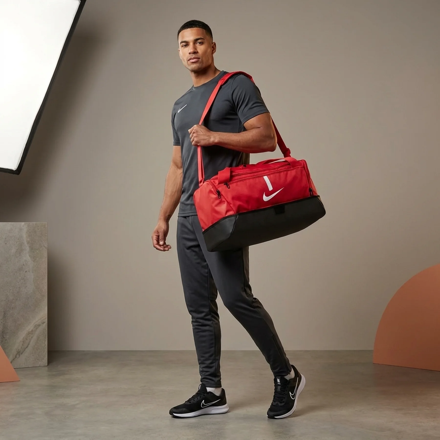 Спортивна сумка Nike Nk Acdmy Team M Duff 60L (CU8090-657)
