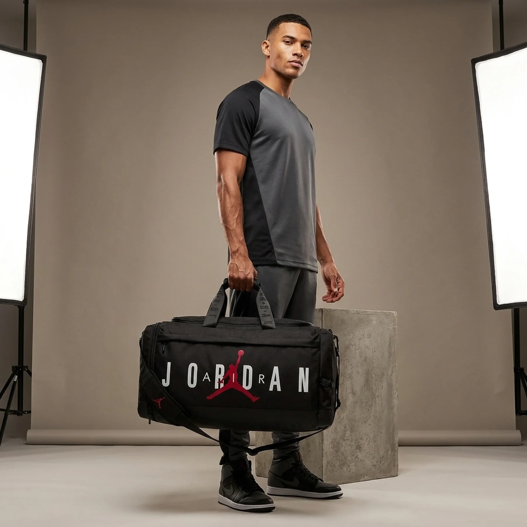 Спортивна сумка Nike Velocity Duffle 69L (LM0920-023)