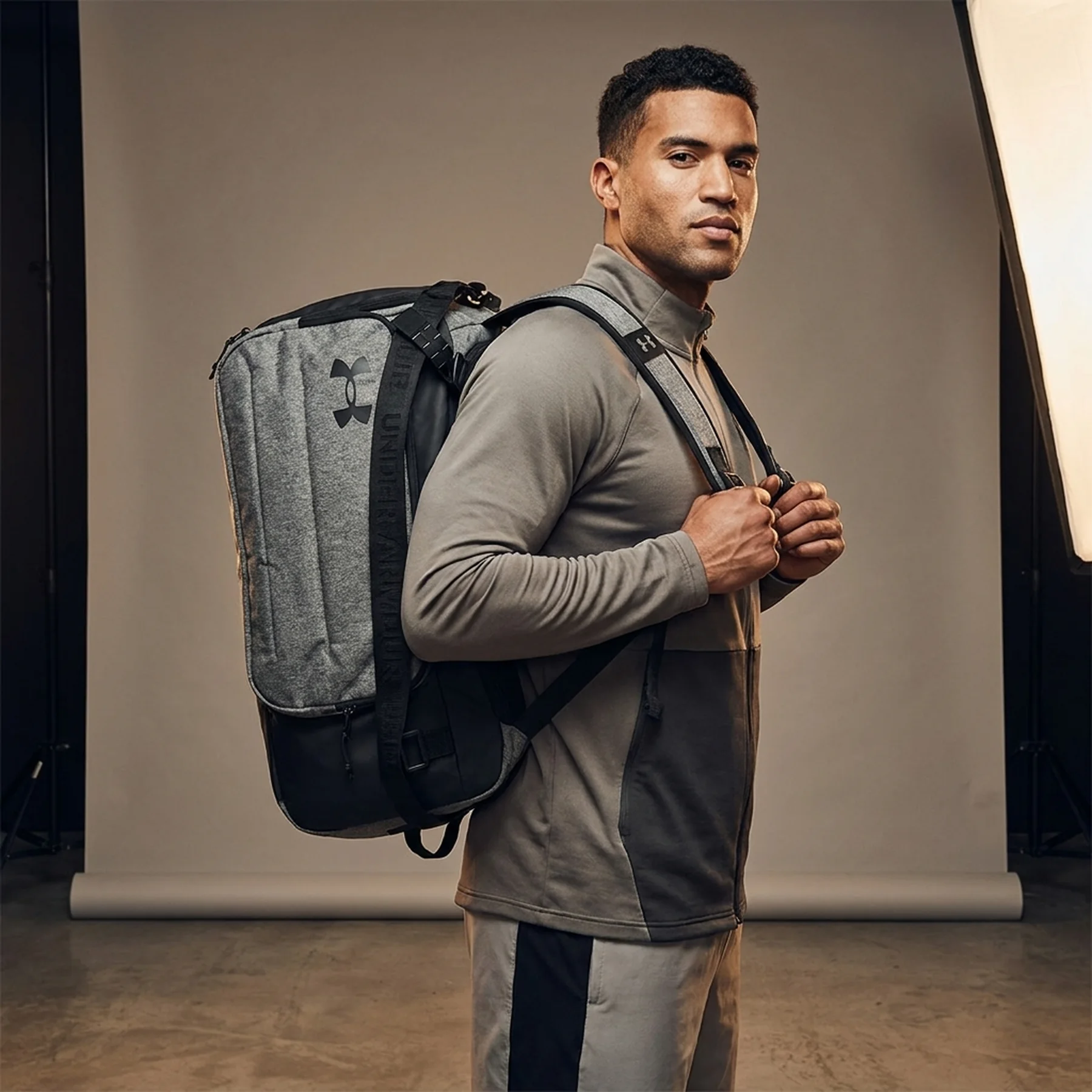 Спортивна сумка Under Armour Ua Contain Duo Sm Bp Duffle 40L (1381920-025)