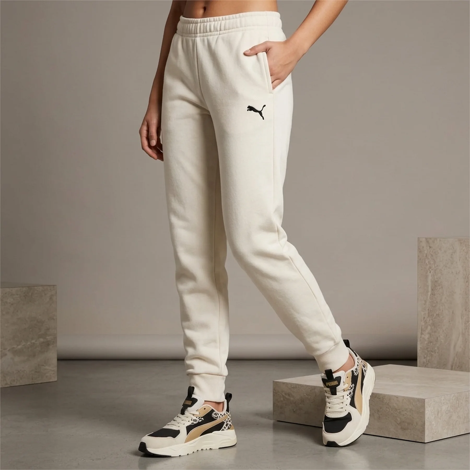 Спортивні штани BETTER ESSENTIALS Pants 67680599 Puma L Білий