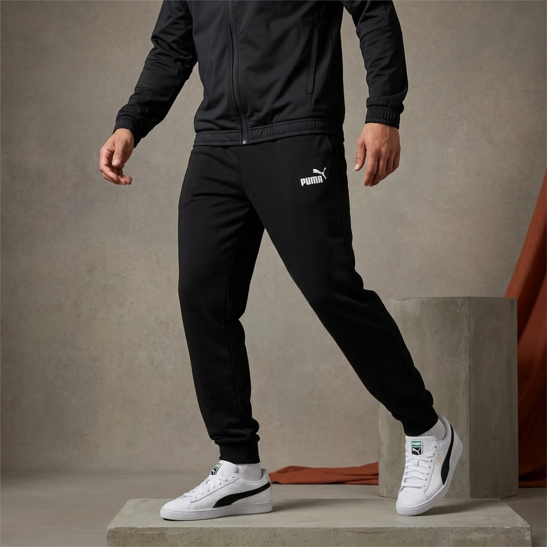 Спортивні штани ESS Sweatpants 68261601 Puma XXL Чорний