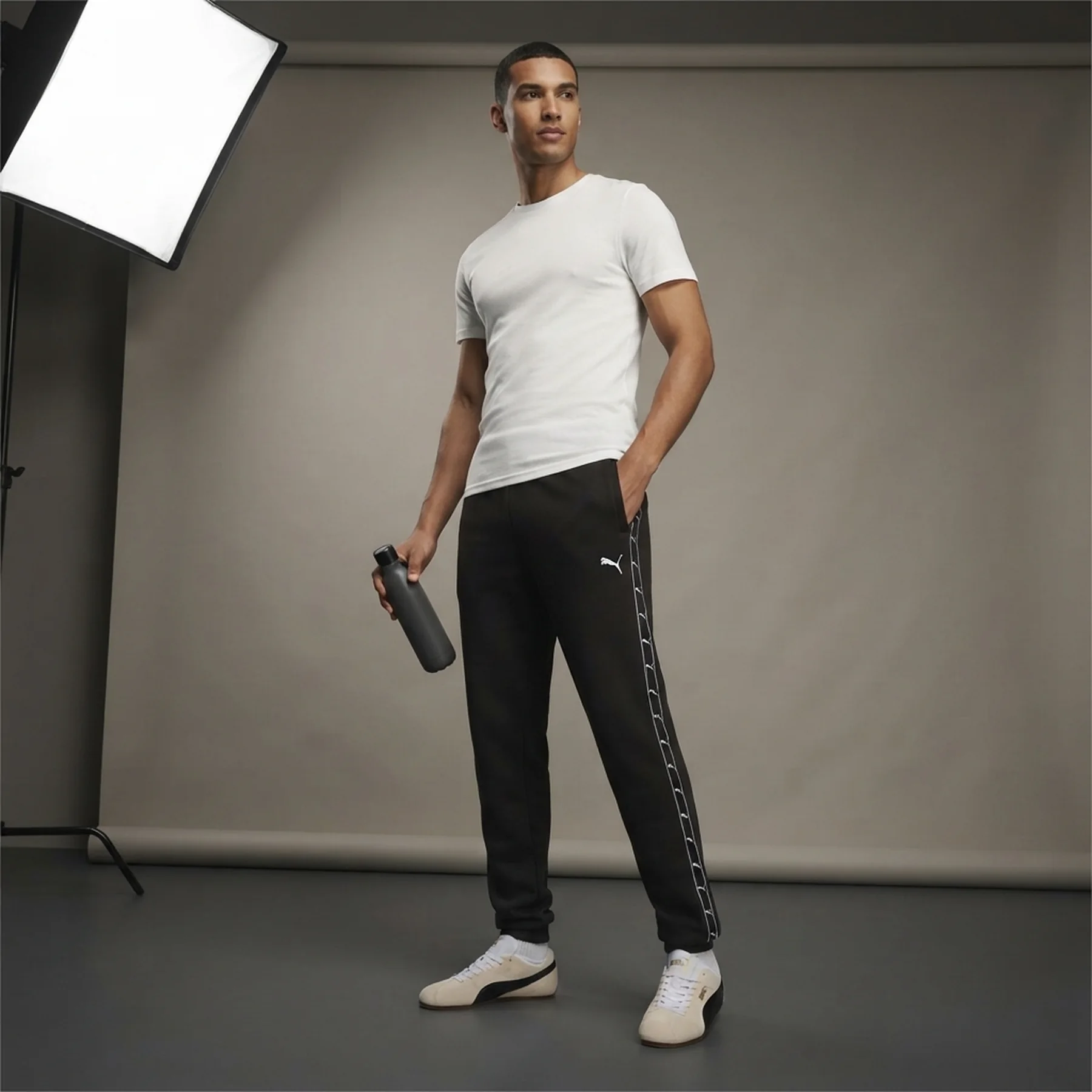 Спортивні штани ESS TAPE Sweatpants 69169501 Puma XXL Чорний