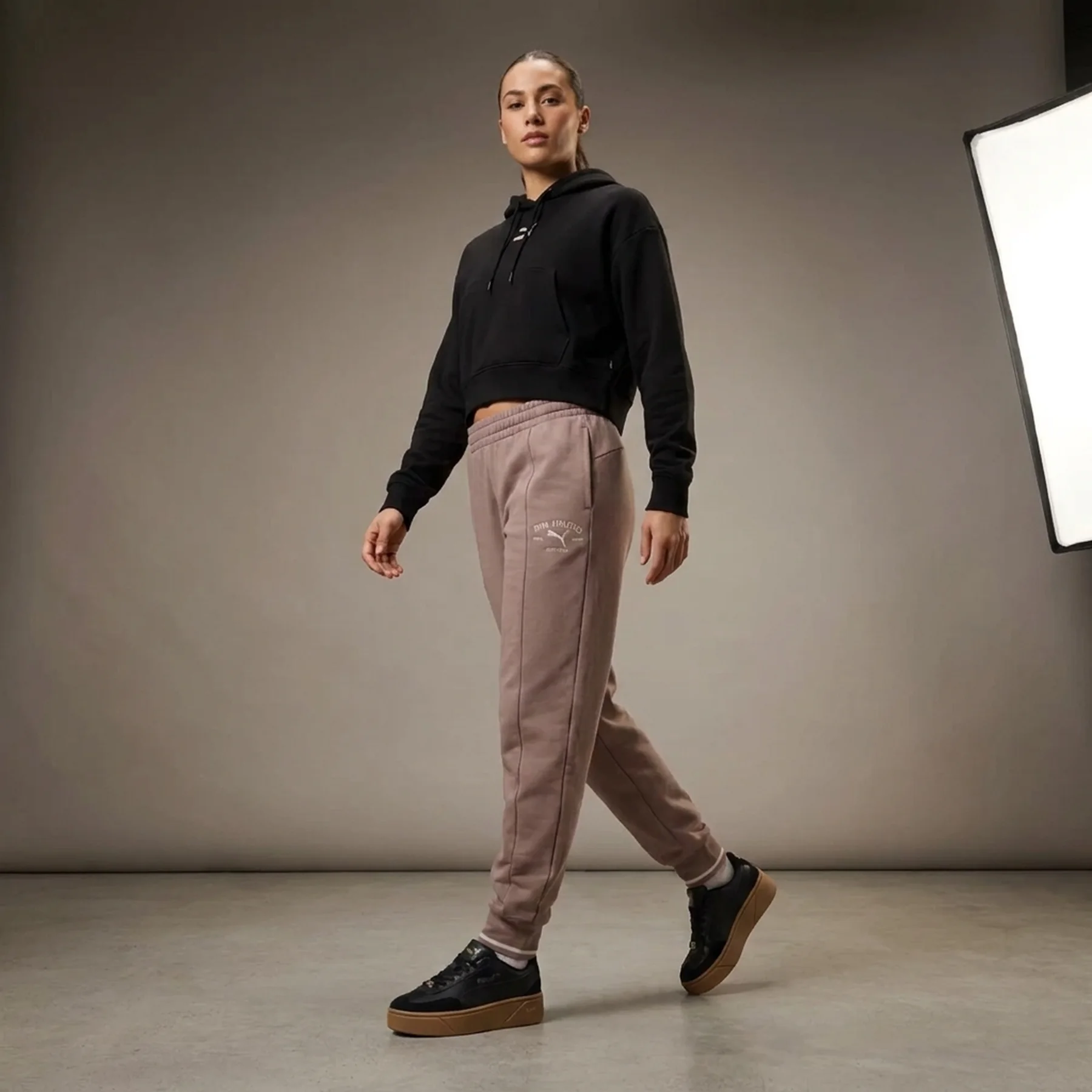 Спортивні штани PUMA CLASS Sweatpants 69187988 Puma L Коричневий