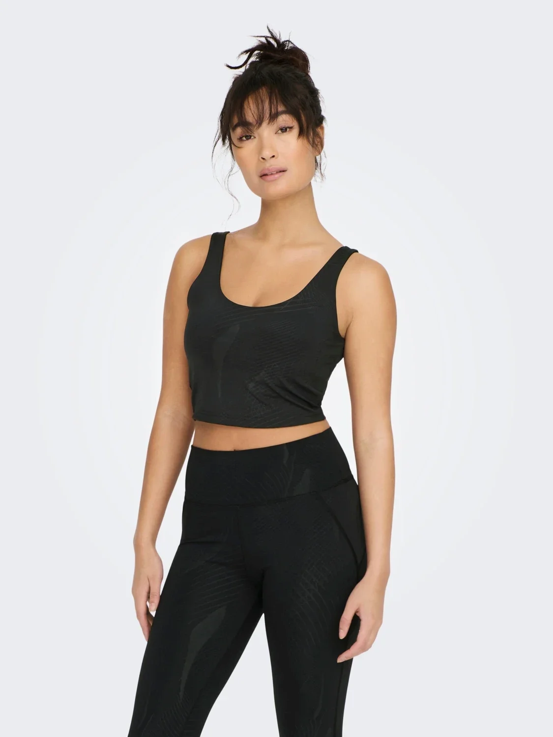 Спортивний бра ONPCATE AOP CROP TRAIN BRA TOP 15280805-Black-AOP:w. Heat print ONLY Play XS Чорний