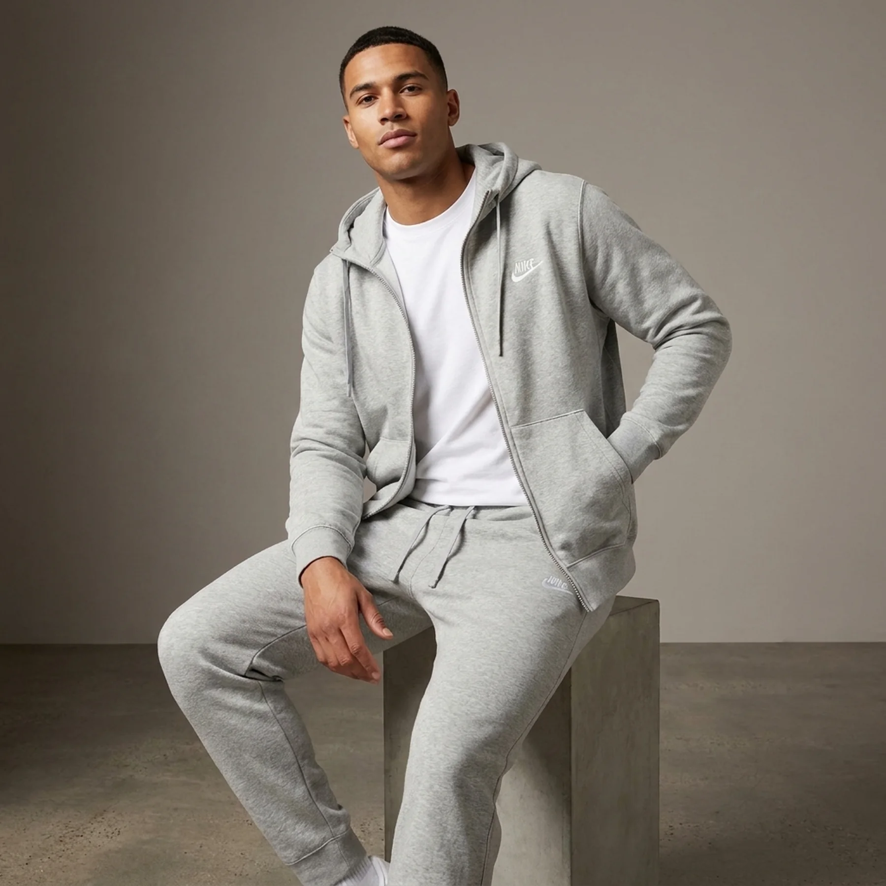 Спортивний костюм чоловічий Nike Brooklyn Fleece Grey (FV7289-050__FV7277-050)