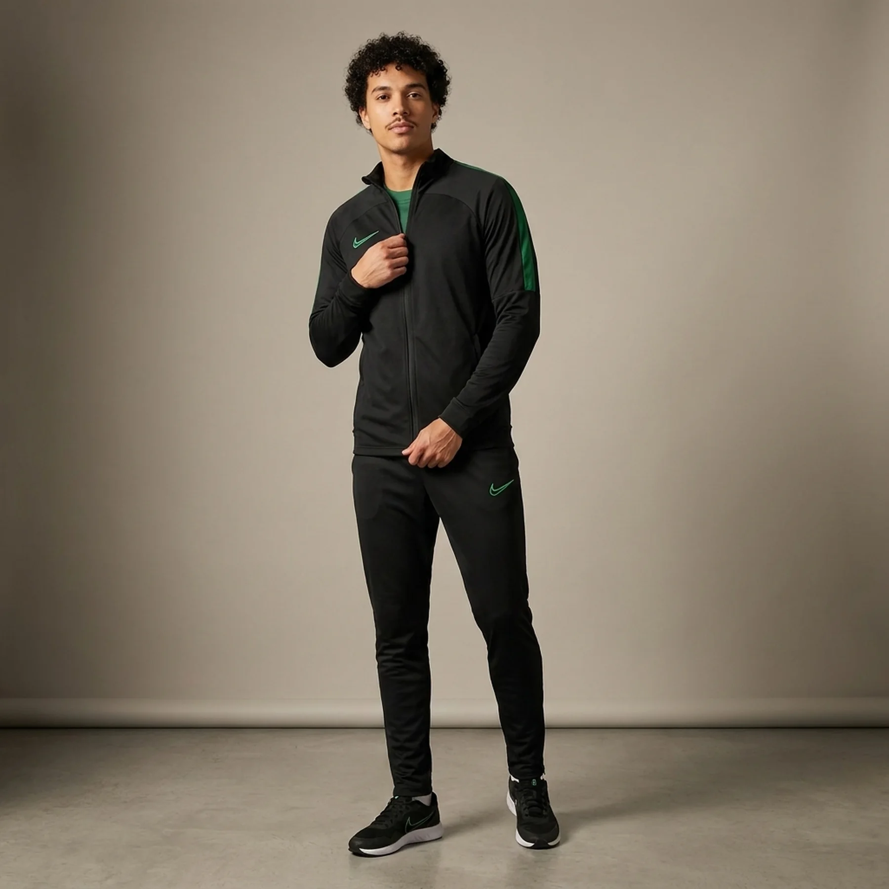 Спортивний костюм чоловічий Nike Dry Acacemy 21 Tracksuit (CW6131-013)