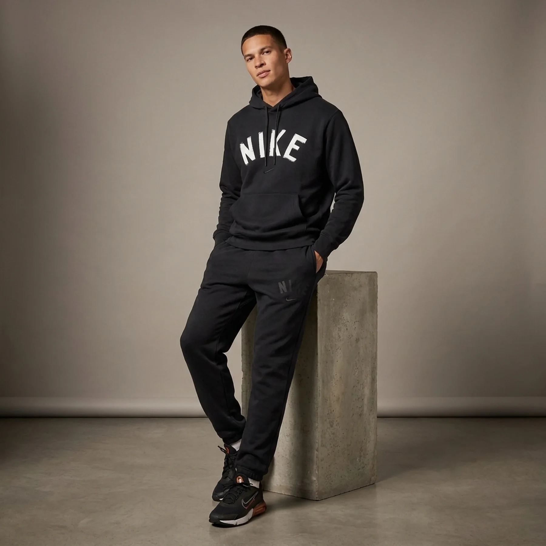 Спортивний костюм чоловічий Nike Комплект (FV9919-010&FV9946-010)