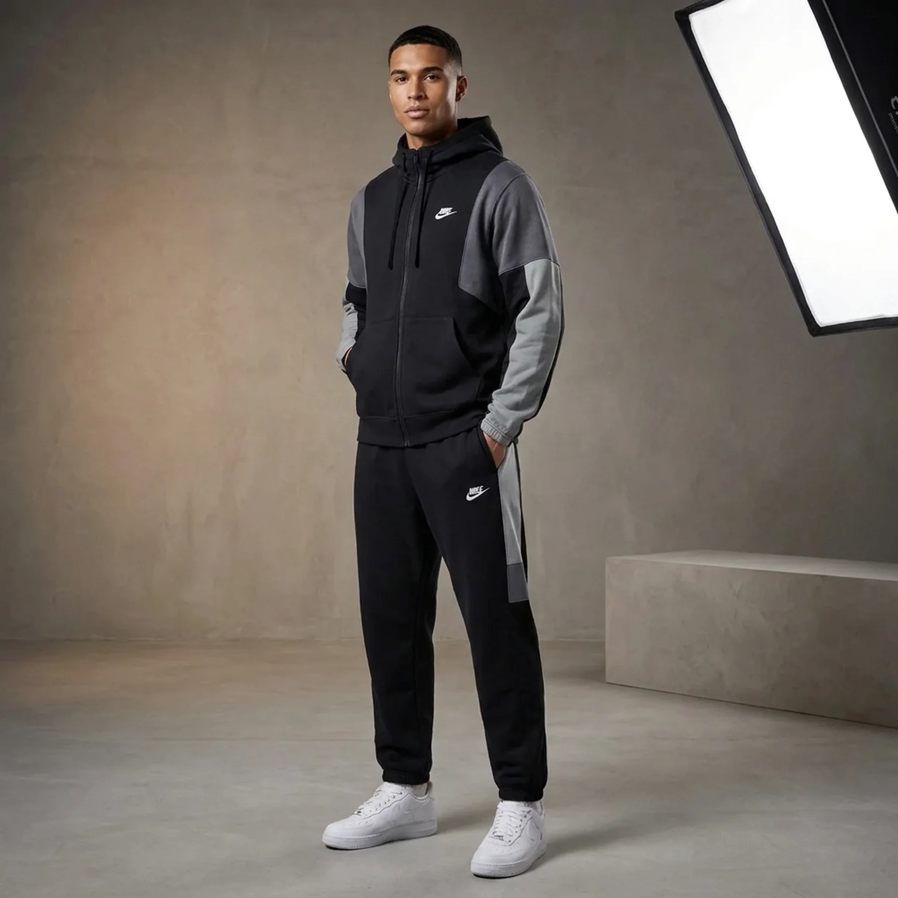 Спортивний костюм чоловічий Nike M Club Fleece Hded Track Gx (HV1165-010)