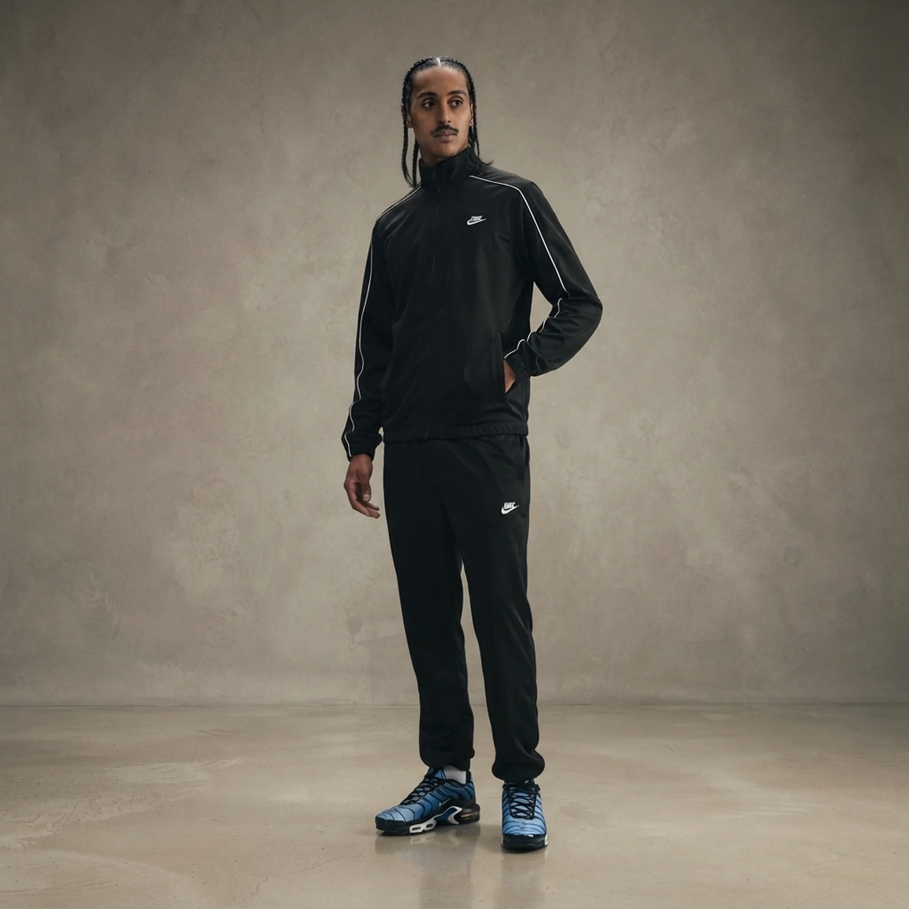 Спортивний костюм чоловічий Nike Nk Club Pk Trk Black (HV1444-010)