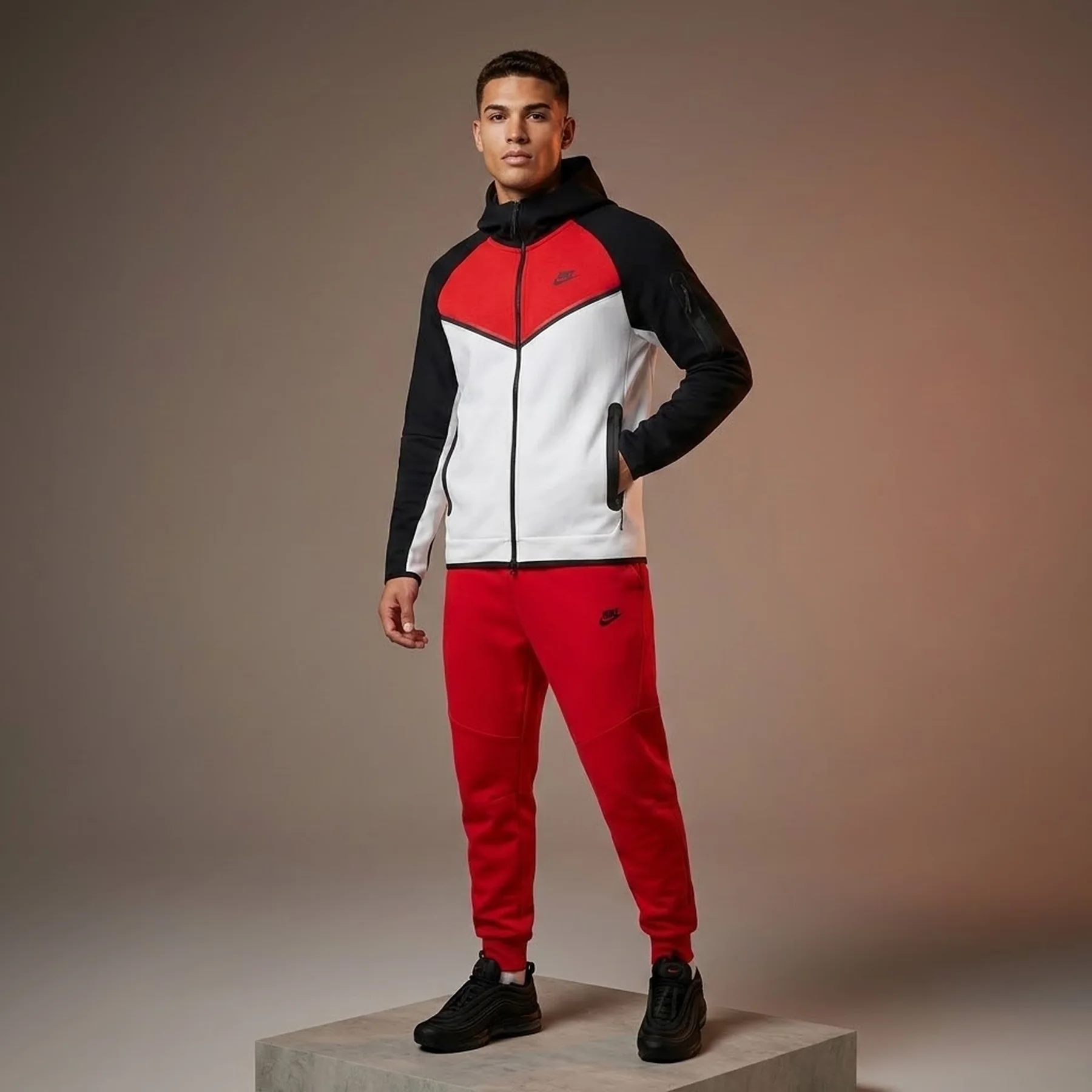 Кофта унісекс Nike Sportswear Tech Fleece Windrunner (FZ4709-011)