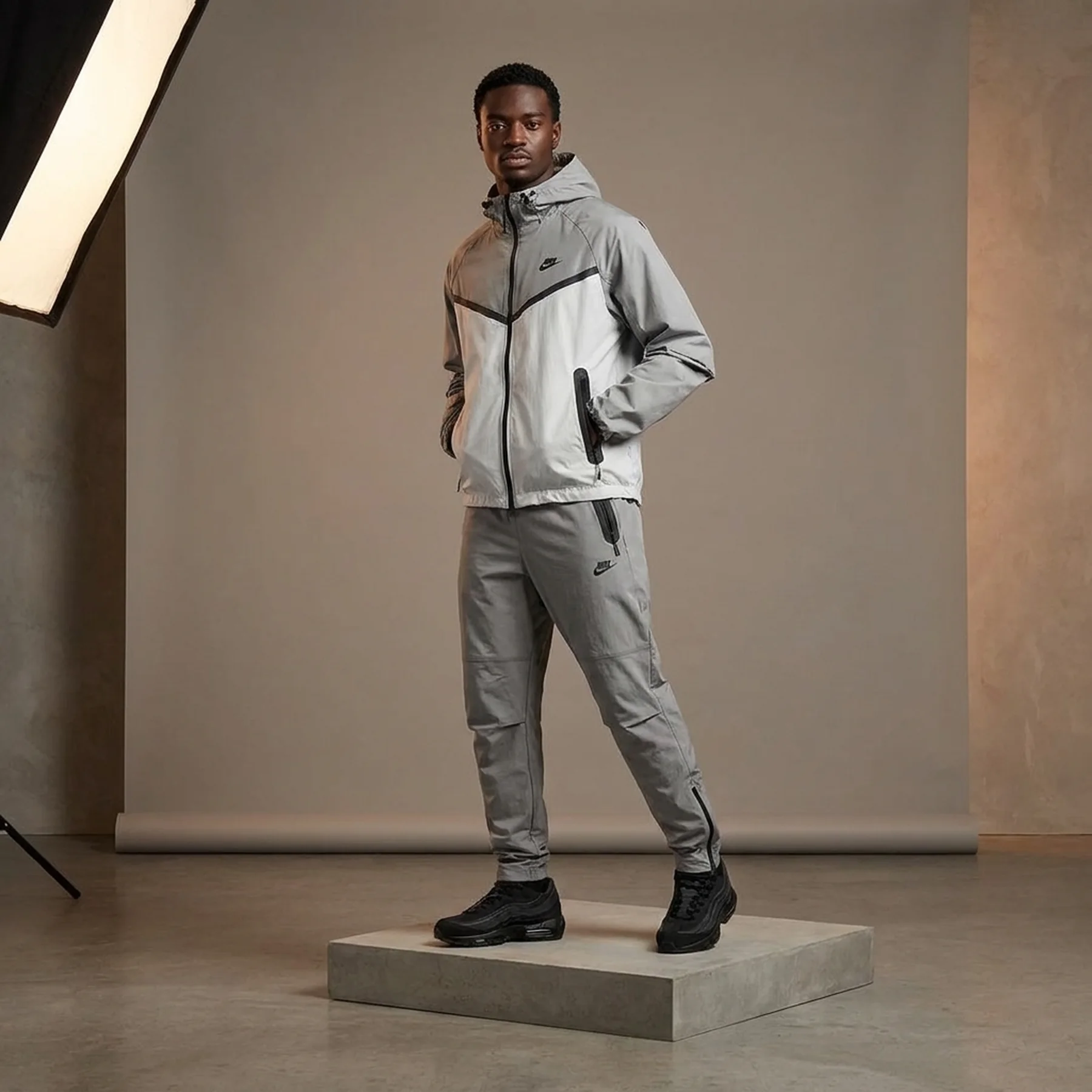 Спортивний костюм чоловічий Nike Tech Woven Grey (HM7151-014__HM8241-014)