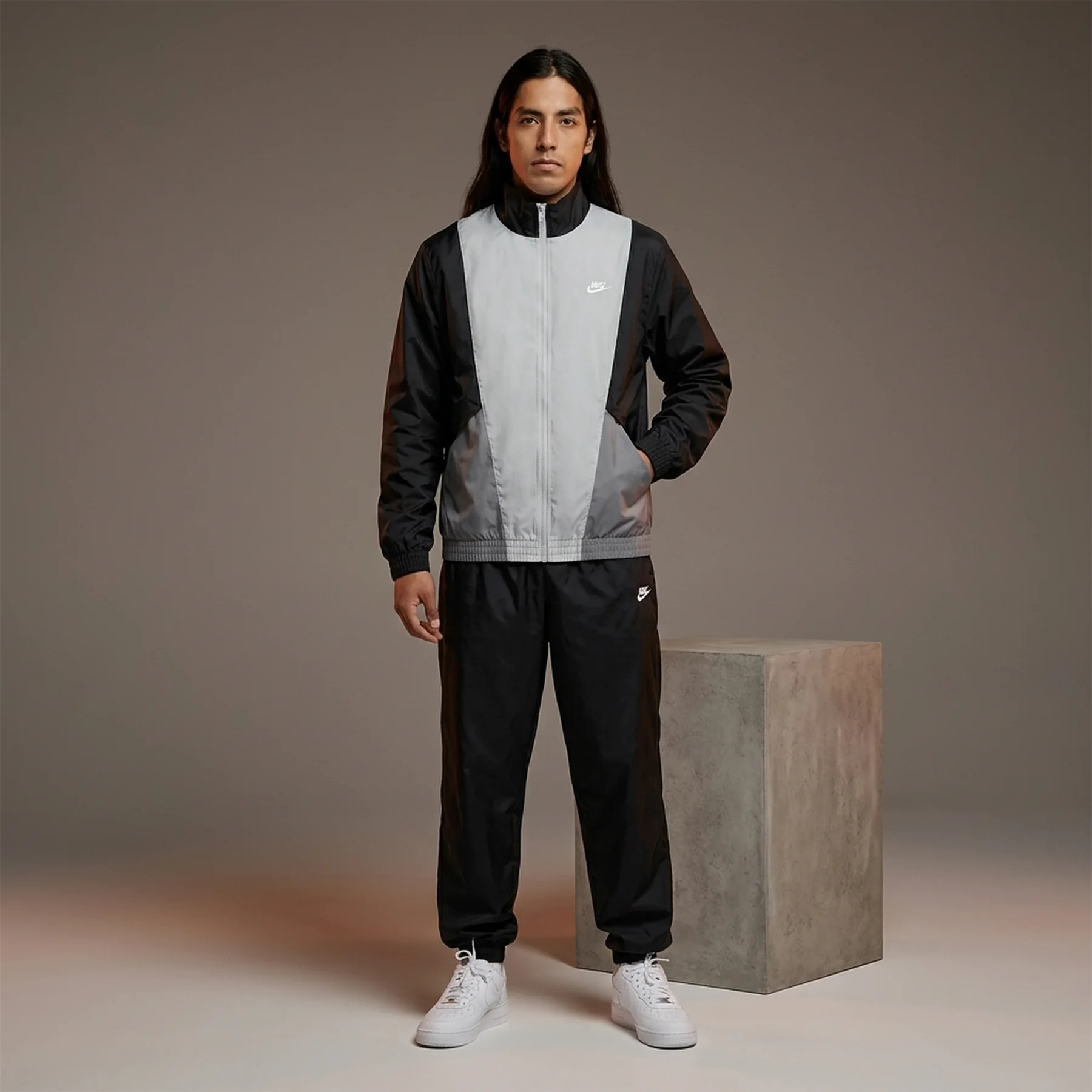 Спортивний костюм чоловічий Nike Woven Tracksuit (HJ1985-010)
