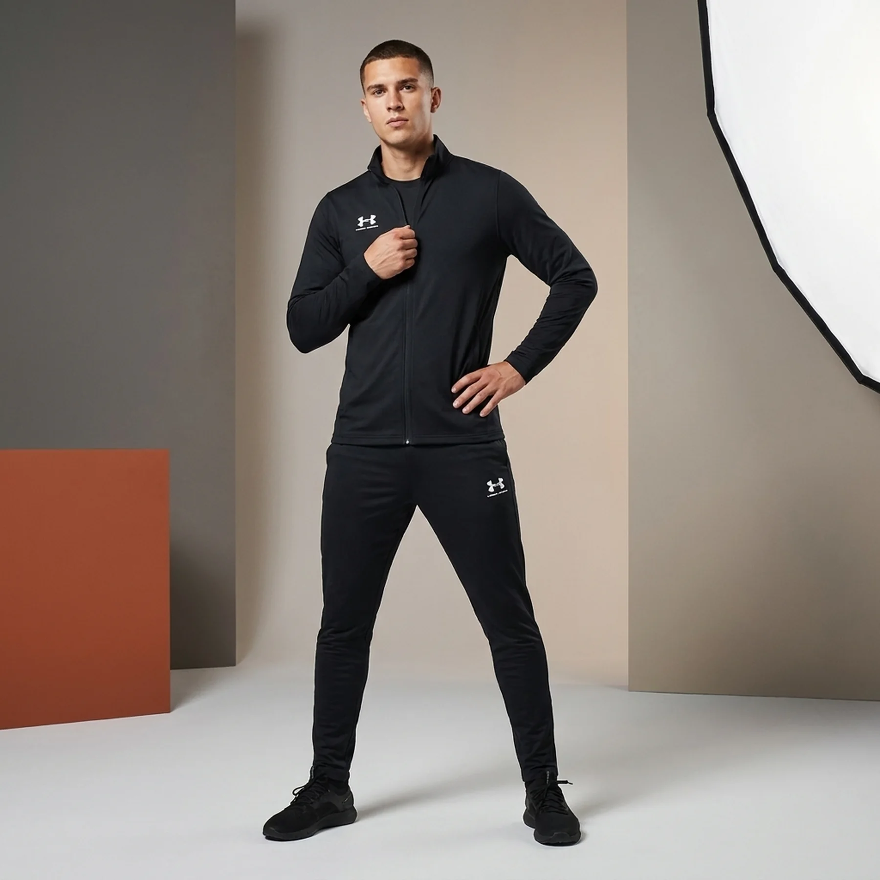 Спортивний костюм чоловічий Under Armour M's Ch. Tracksuit (1379592-001)