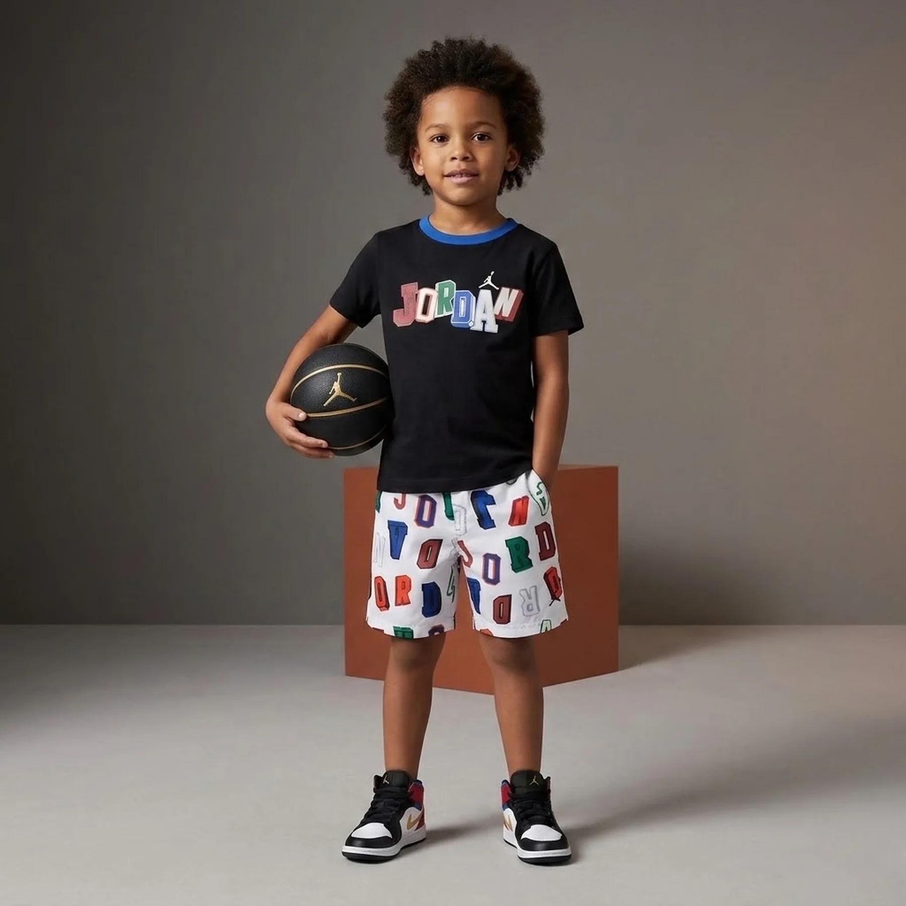 Спортивний костюм дитячий Jordan 2-Piece Shorts Set (85D705-782)