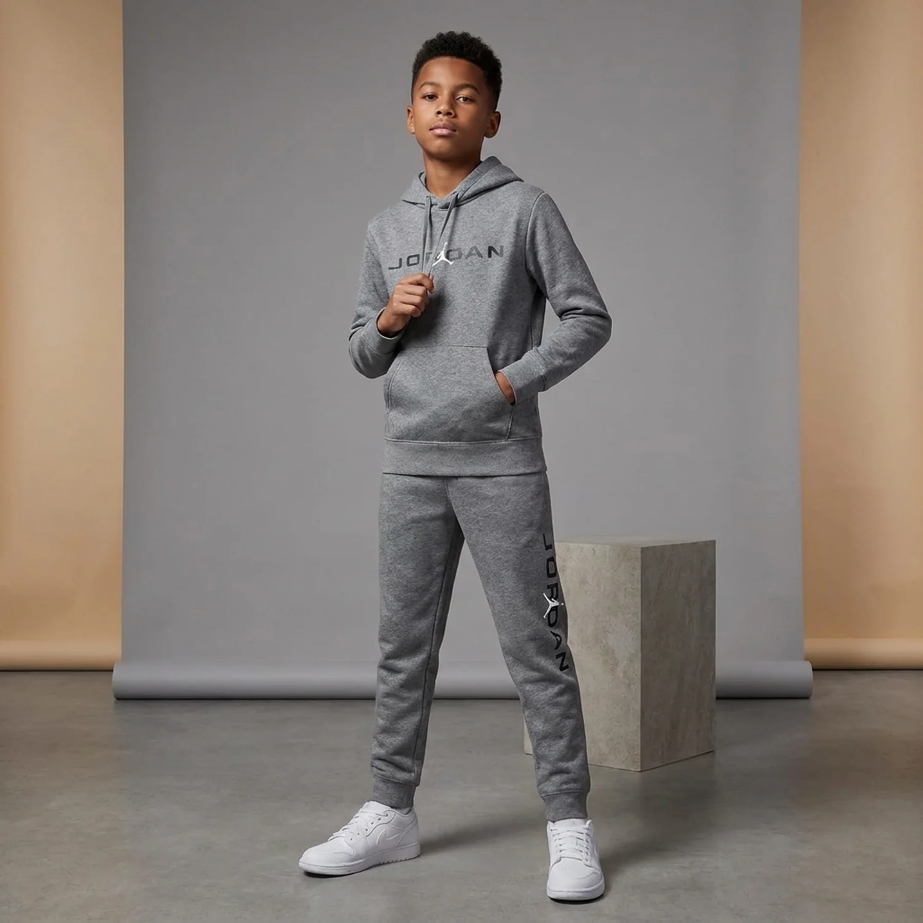 Спортивний костюм дитячий Jordan Jdb Mj Stretch Grey Grey (95D665-GEH__95D666-GEH)