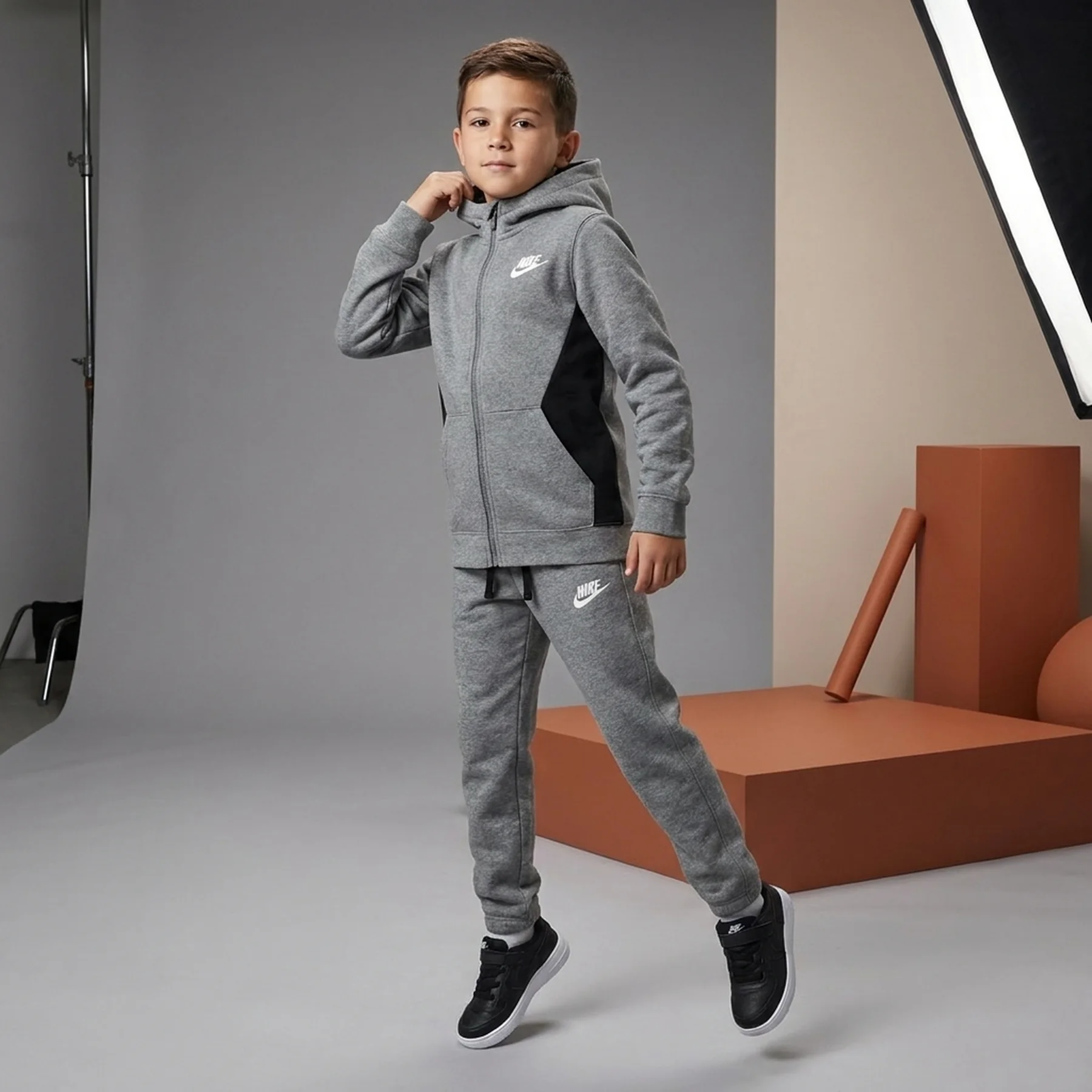 Спортивний костюм дитячий Nike Casual Sportswear Grey (CJ4342-091)