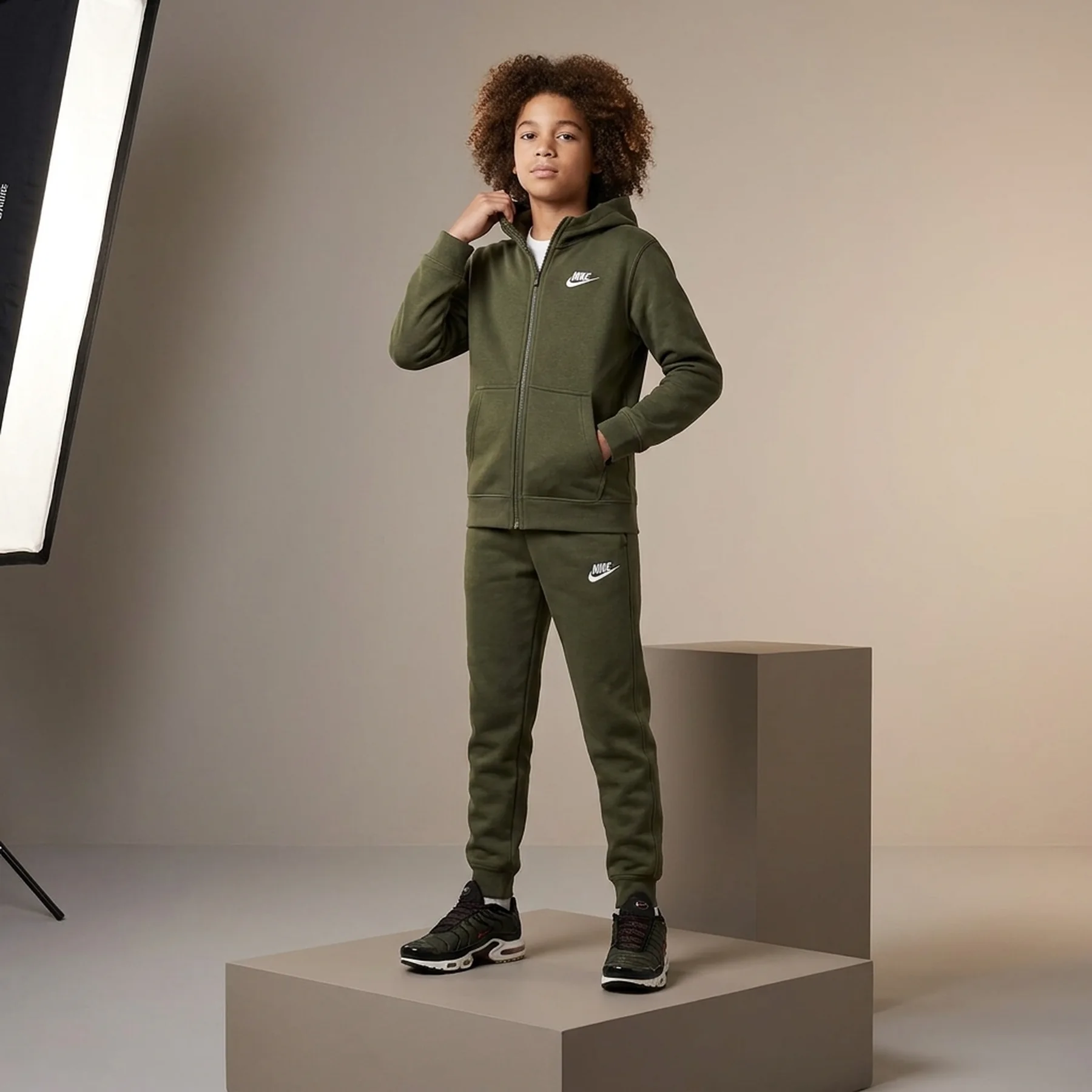 Спортивний костюм дитячий Nike Nsw Club Flc Fz Tracksuit Olive (FD3114-325)