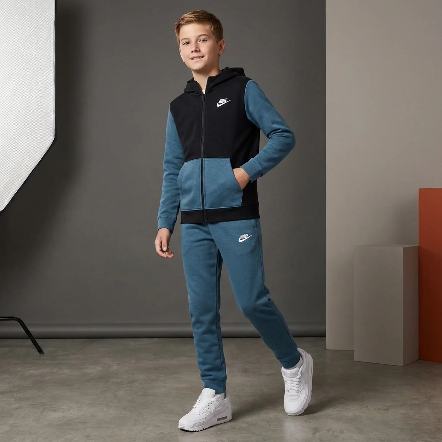 Спортивний костюм дитячий Nike Nsw Trk Suit Core Black (BV3634-014)