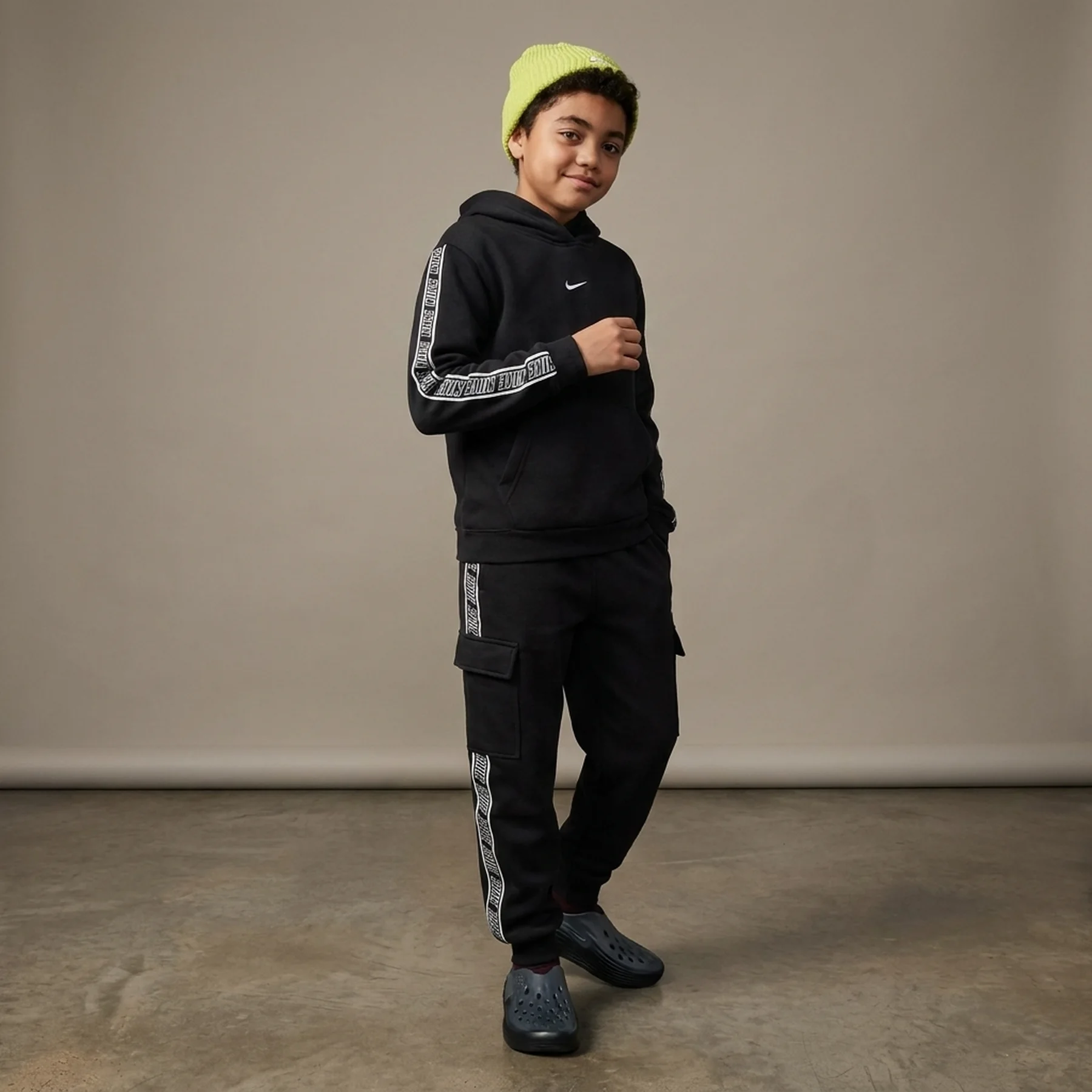 Спортивний костюм дитячий Nike Sportswear Club Fleece Older Kids Black (HQ9321-010__HQ9323-010)