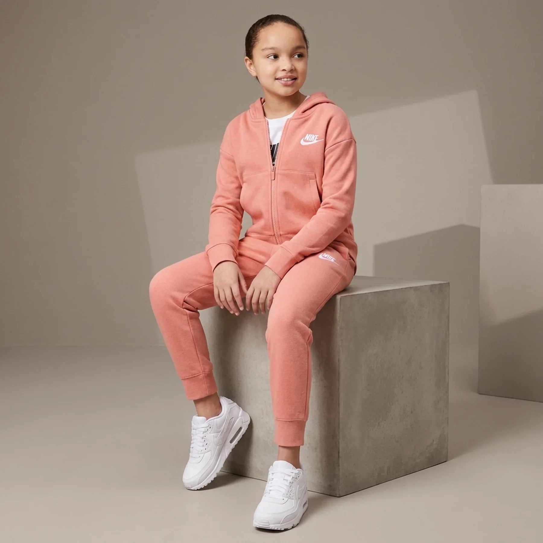 Спортивний костюм дитячий Nike Sportswear Club Peach (DC7118-824__DC7207-824)