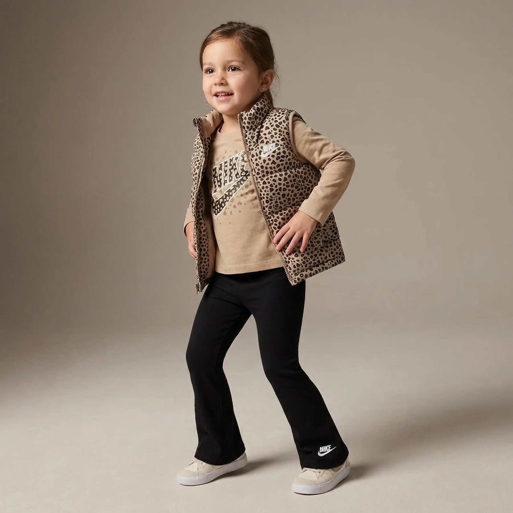 Спортивний костюм дитячий Nike Waistcoat/Trousers/Blouse Beige/Black (36N533-023)