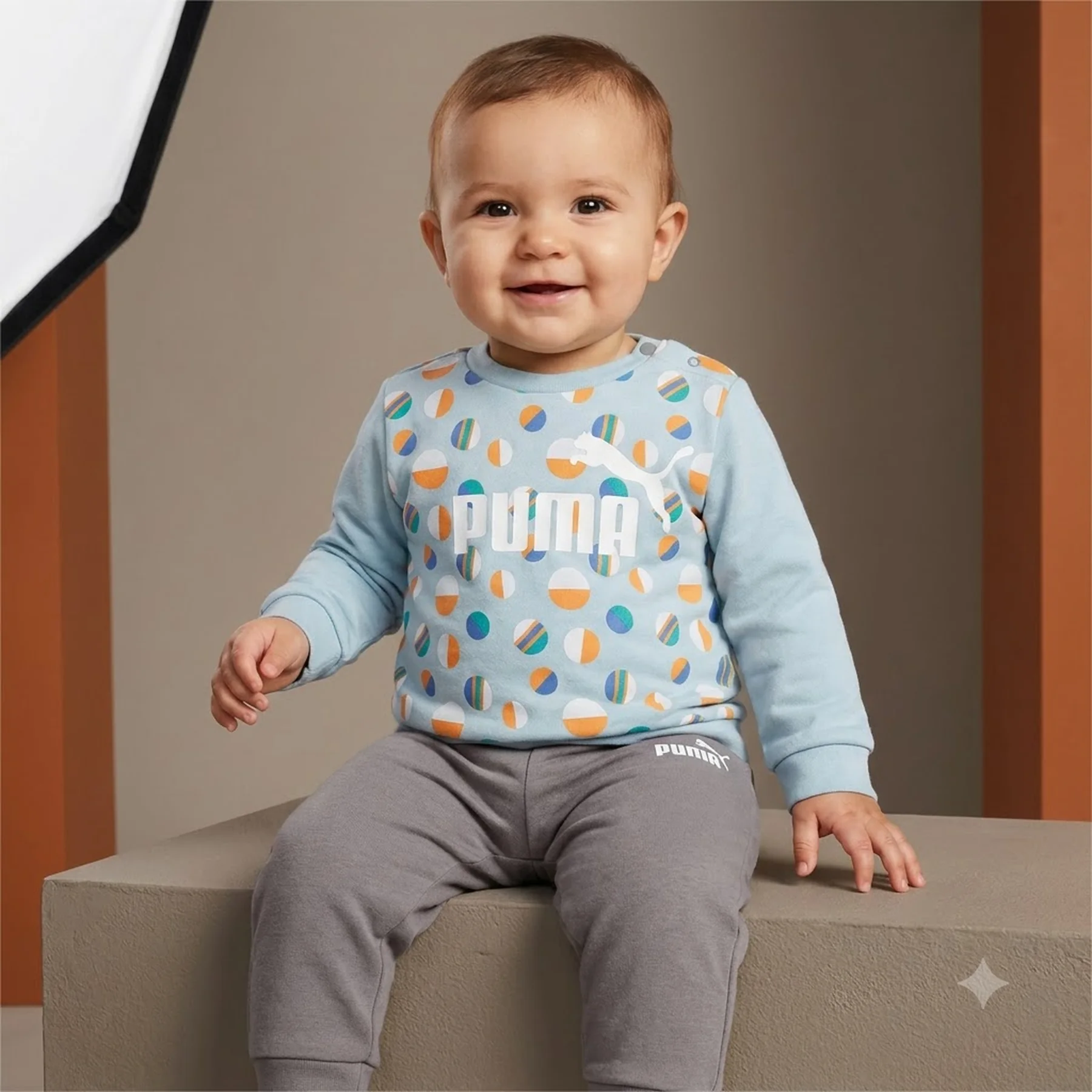 Спортивний костюм дитячий Puma Ess+ Summer Camp Infants Jogger Tr (679280-22)