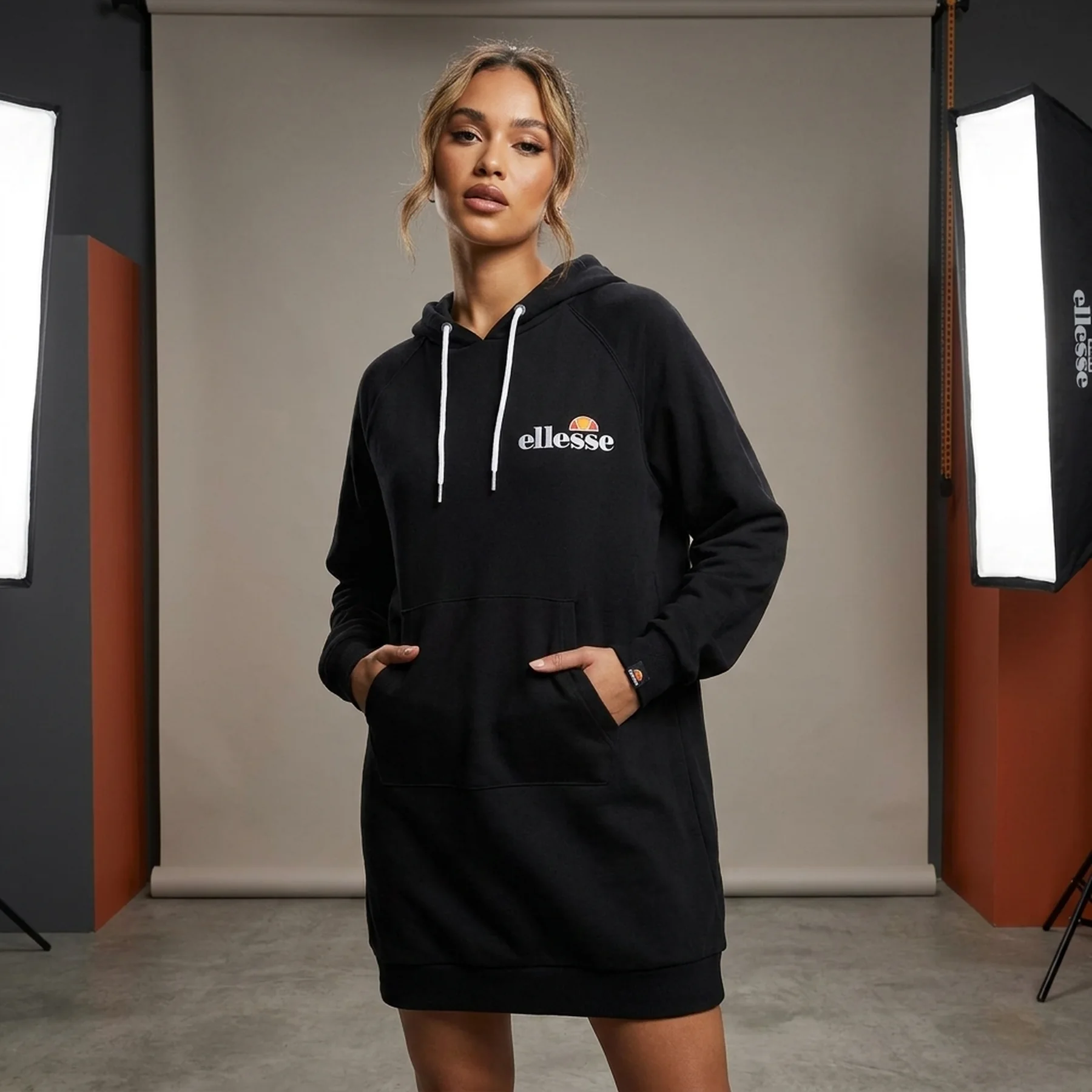 Спортивний костюм жіночий Ellesse Honey (SGK13289-BLACK)
