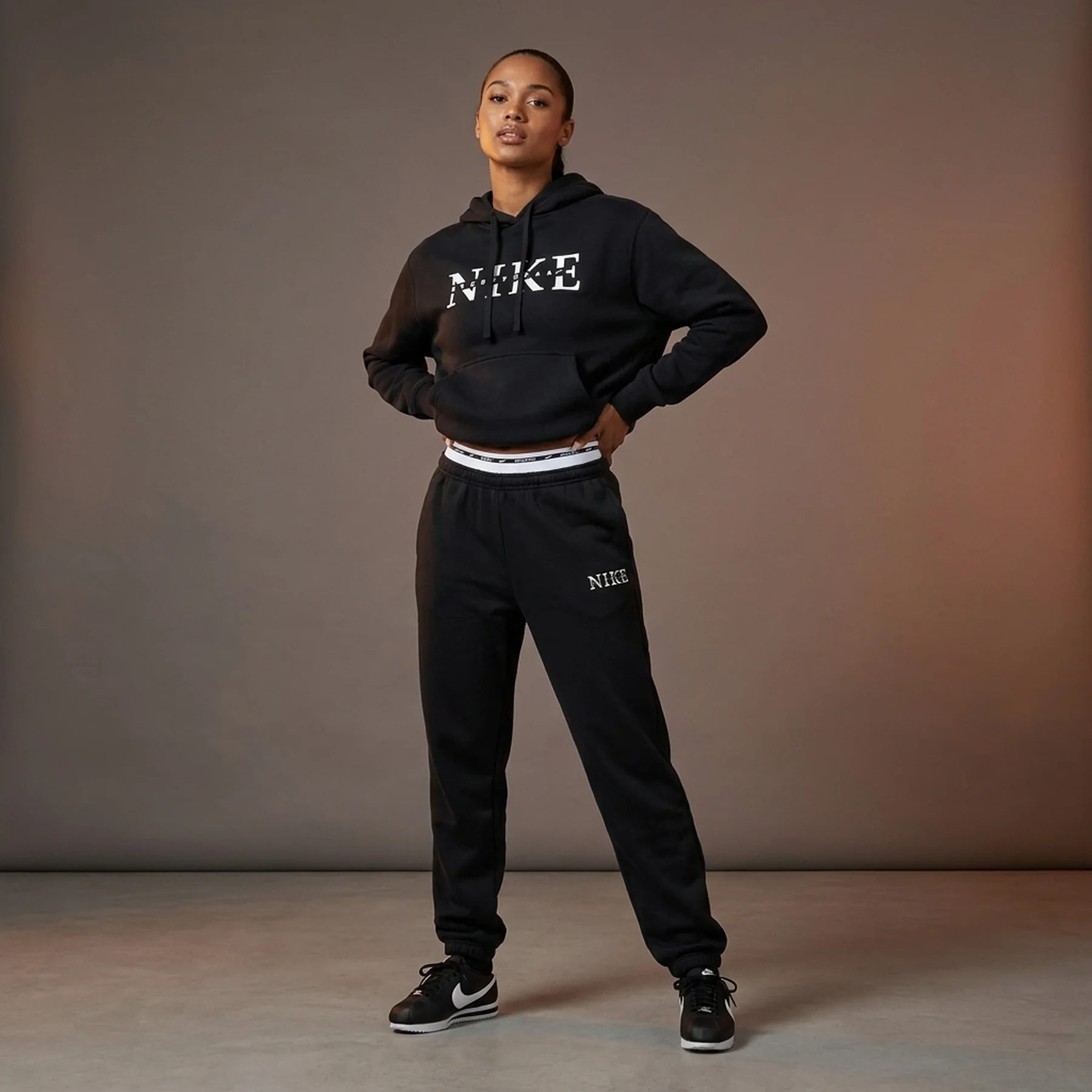 Спортивний костюм жіночий Nike Nsw Phnx Flc Po Black (IH4054-010__IH4055-010)