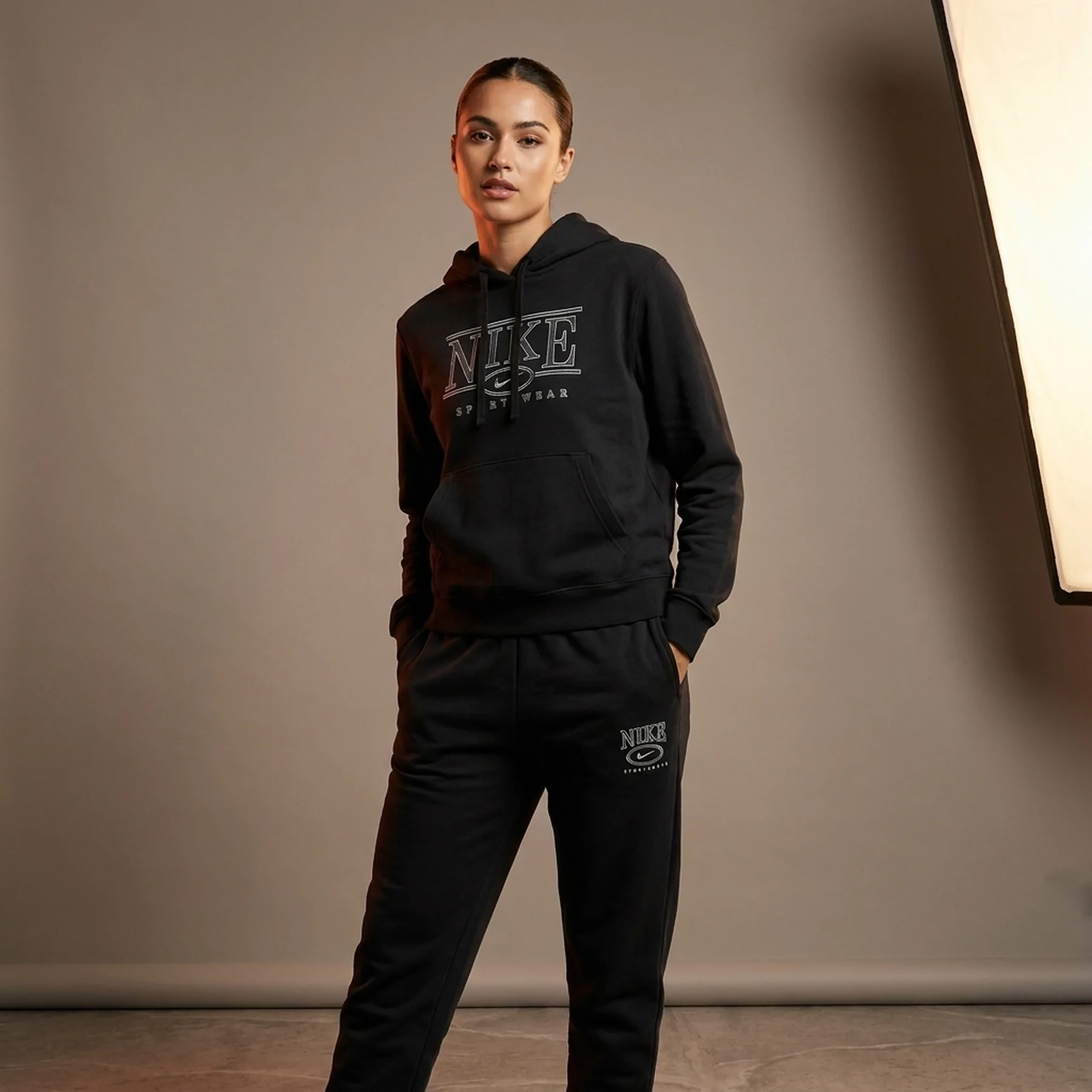 Спортивний костюм жіночий Nike Sportswear Club Fleece Black (IB1992-010__IB1988-010)