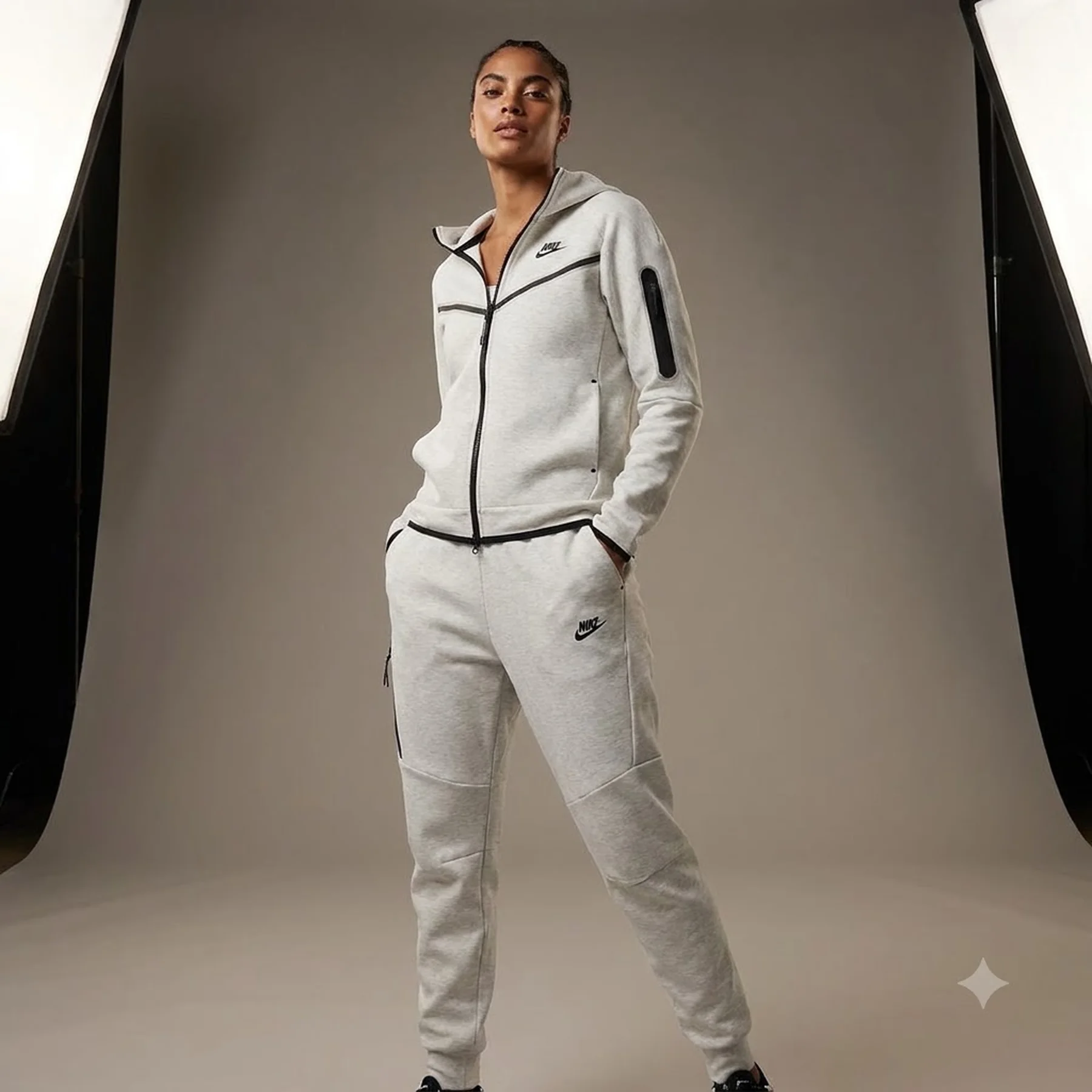 Спортивний костюм жіночий Nike Tech Fleece Grey (HV6747-133__HV6779-133)