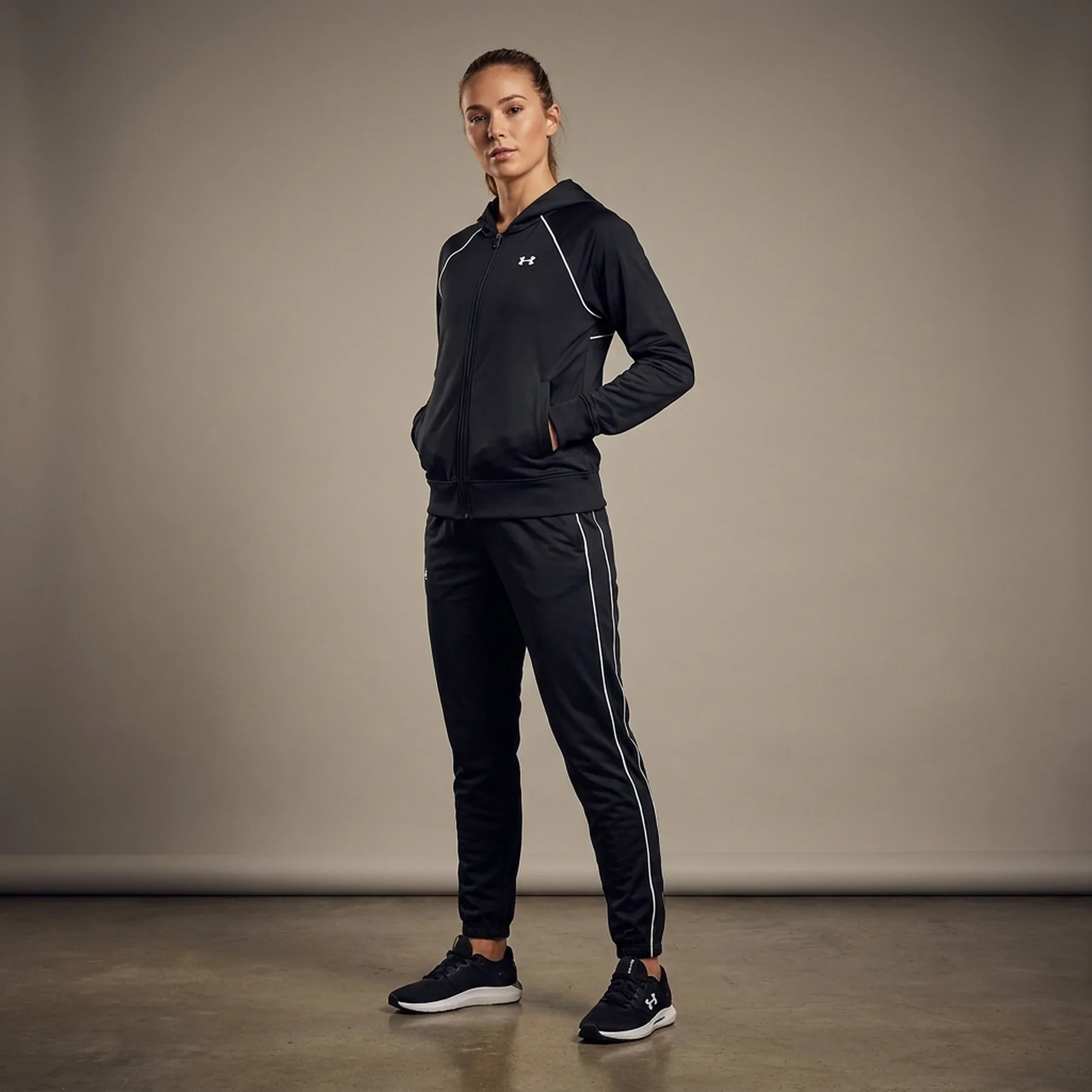 Спортивний костюм жіночий Under Armour Rival Tricot Tracksuit Hd Black (6001966-001)