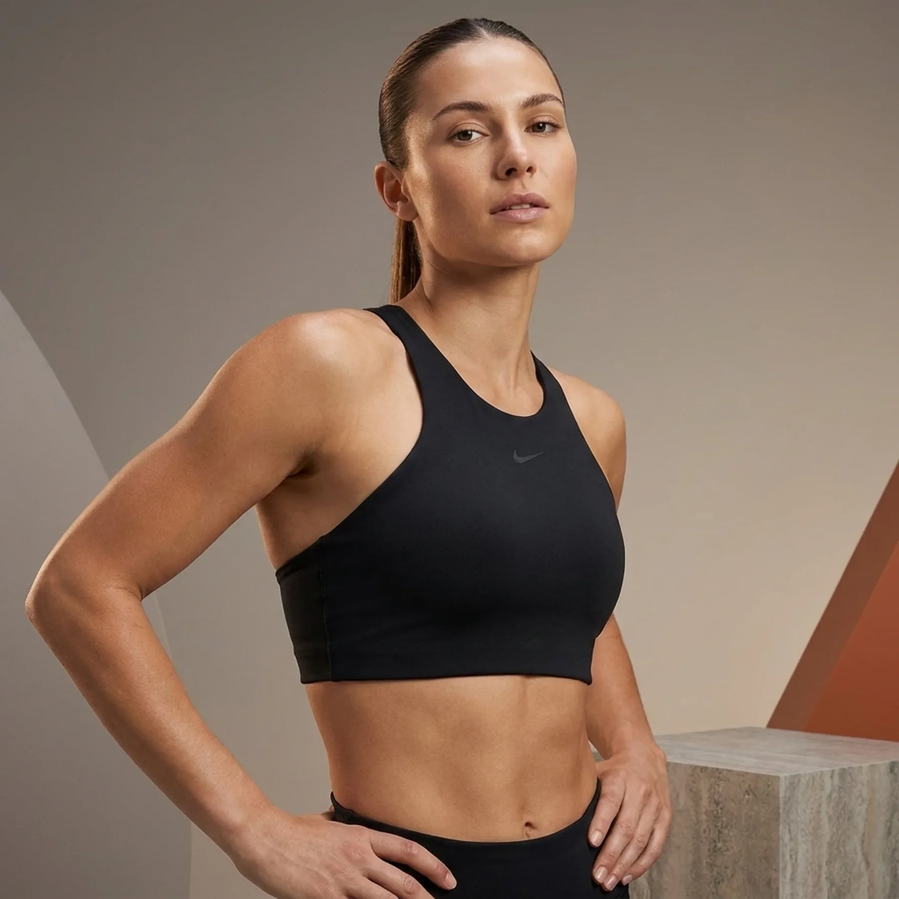 Спортивний топ жіночий Nike Dri-Fit Swoosh (DM0660-010)