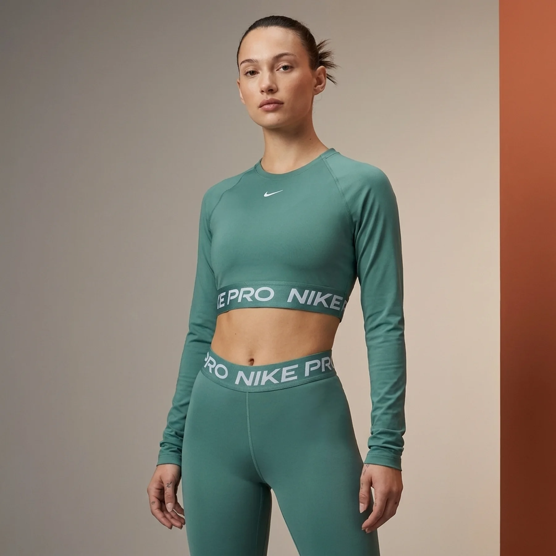 Спортивний топ жіночий Nike Pro 365 Long Sleeve Top (FV5484-361)