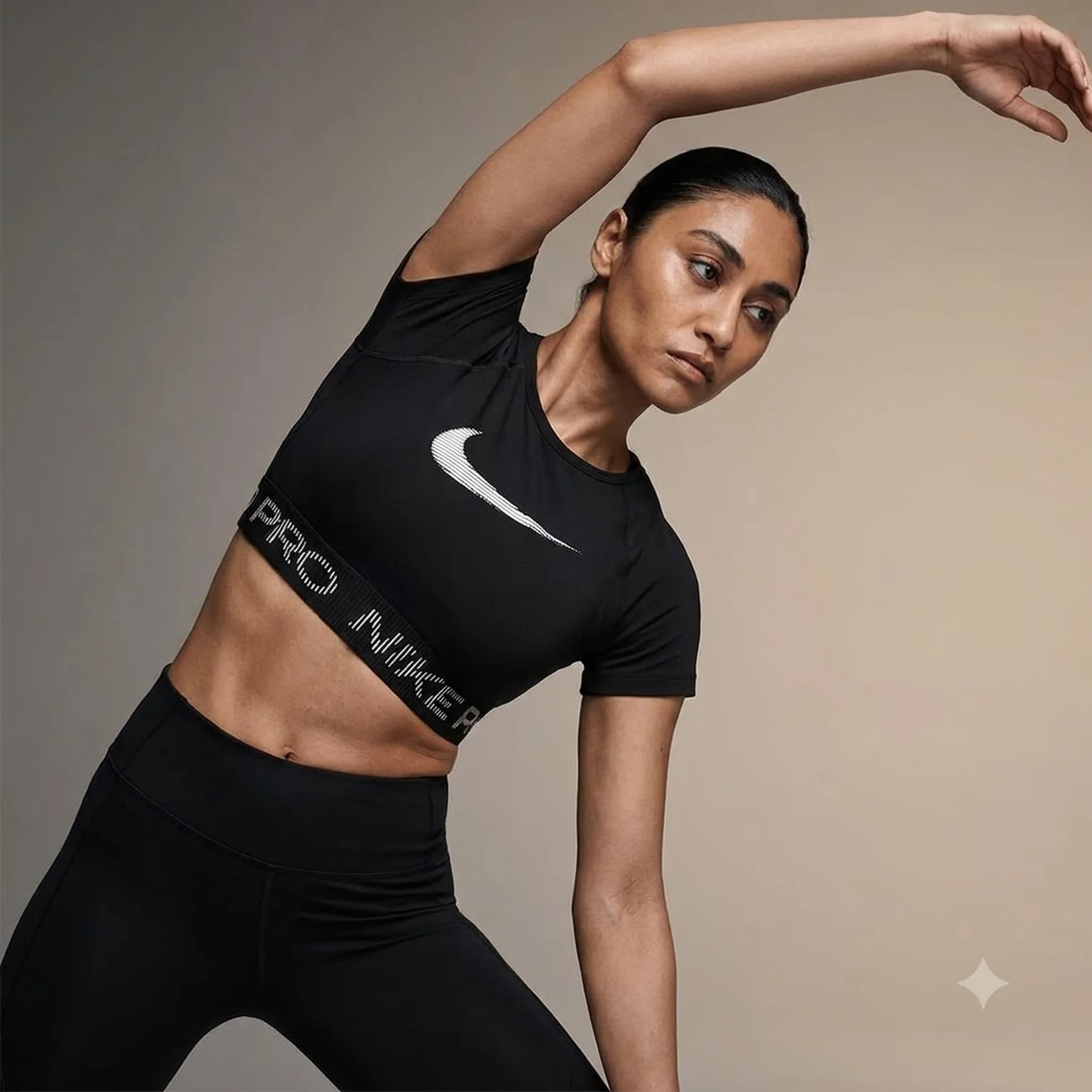 Спортивний топ жіночий Nike Pro Black (HV3673-010)