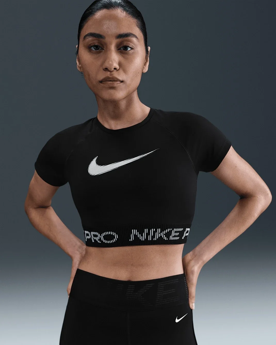 Спортивний топ жіночий Nike Pro Black (HV3673-010)