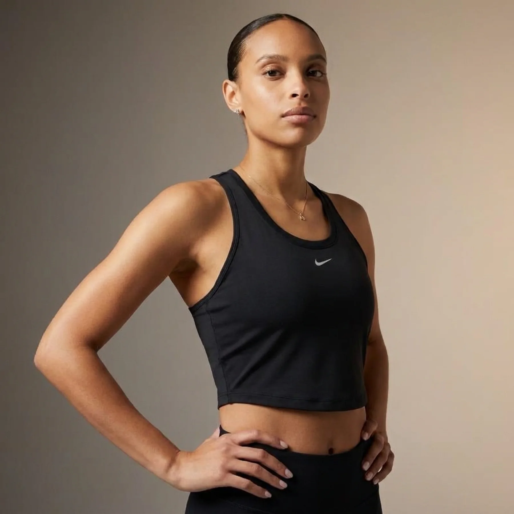 Спортивний топ жіночий Nike Tank Top One (DX0004-010)
