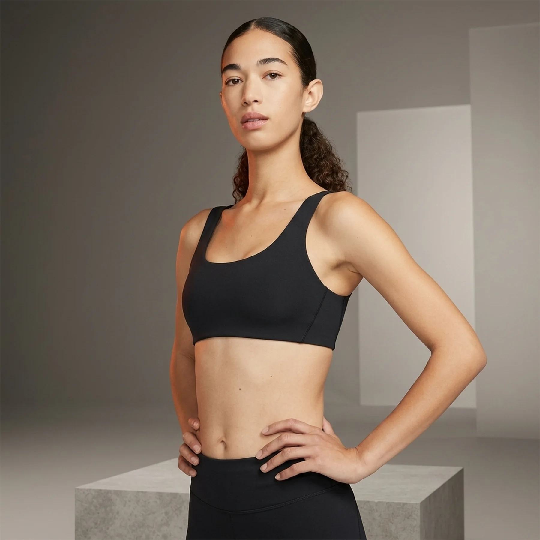 Спортивний топ жіночий Nike W Dri-Fit Alate All U Bra (DV9855-010)