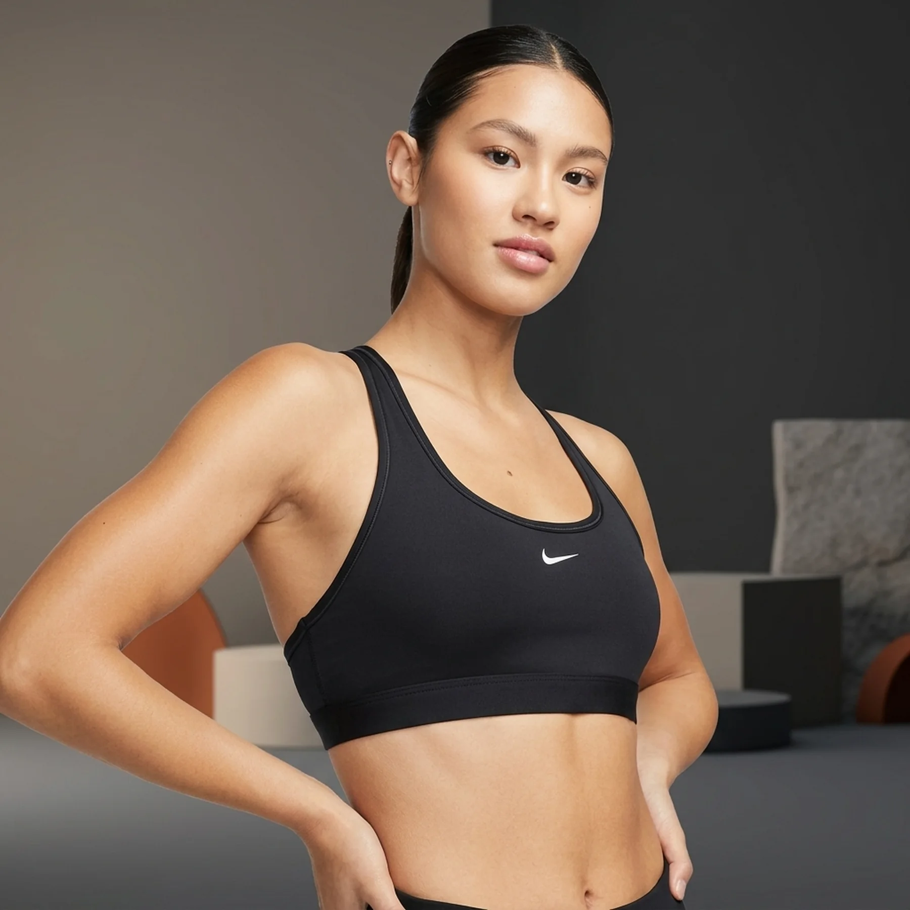 Спортивний топ жіночий Nike W Swsh Lgt Spt Bra (DX6817-010)