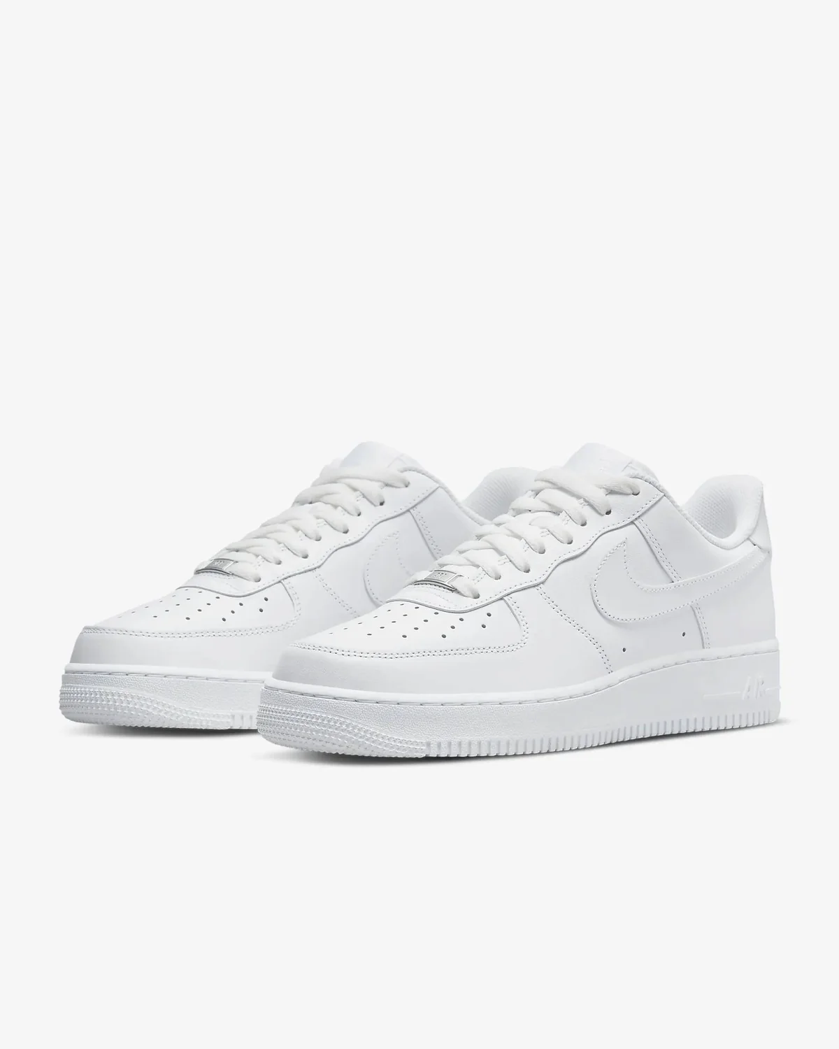 Стильні кросівки Nike Air Force 1 '07 40