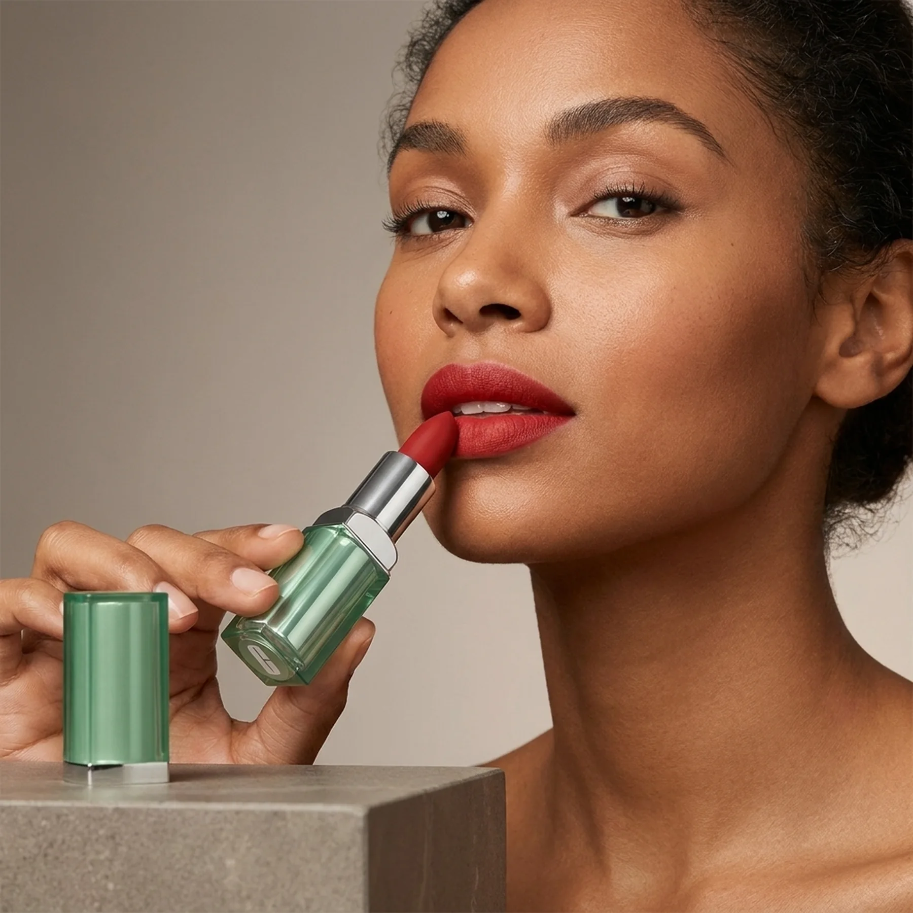 Стойкая матовая помада для губ Clinique Pop Longwear Lipstick Matte 3,9 г 18 Matte Chili