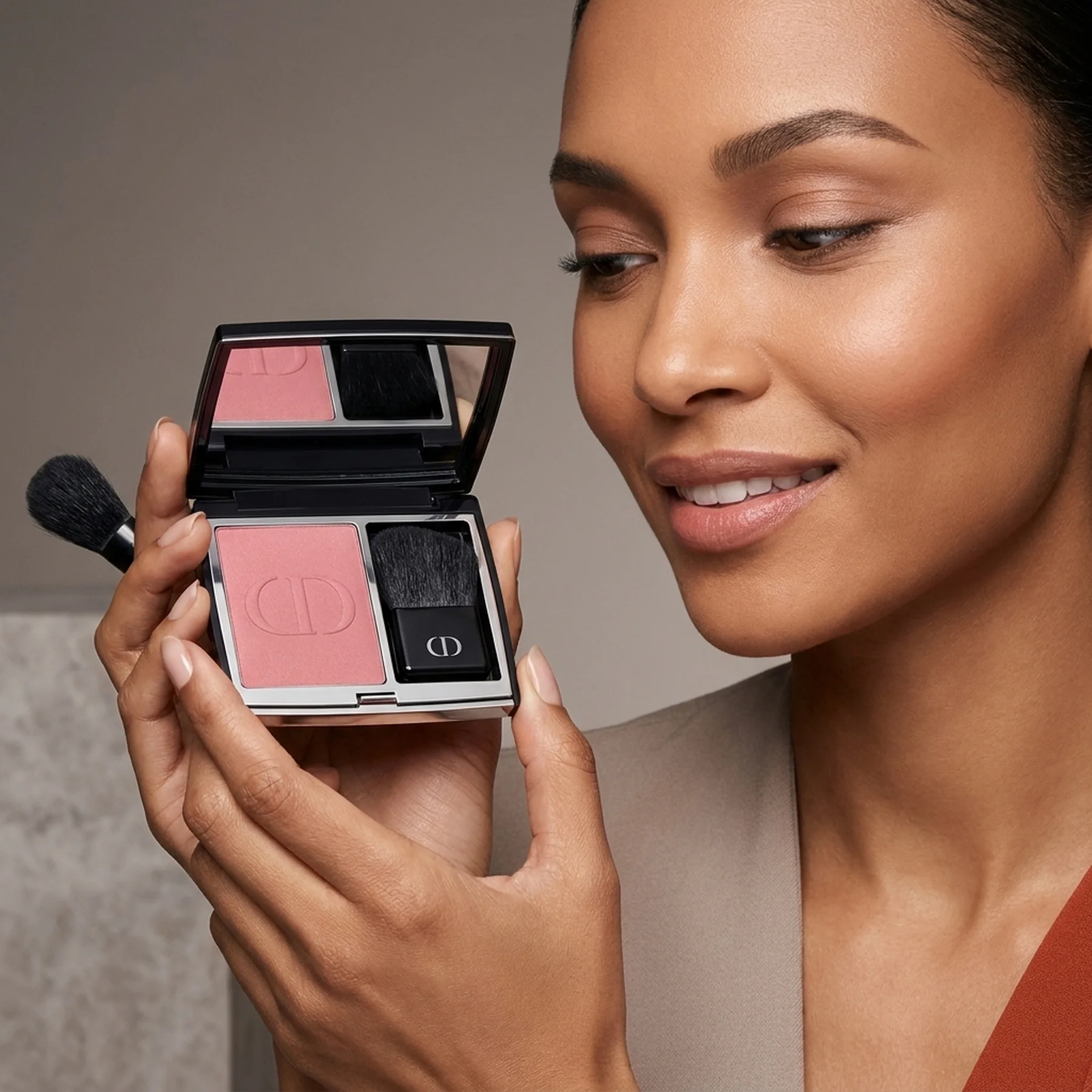Стойкие румяна Dior Rouge Blush 962 Poison