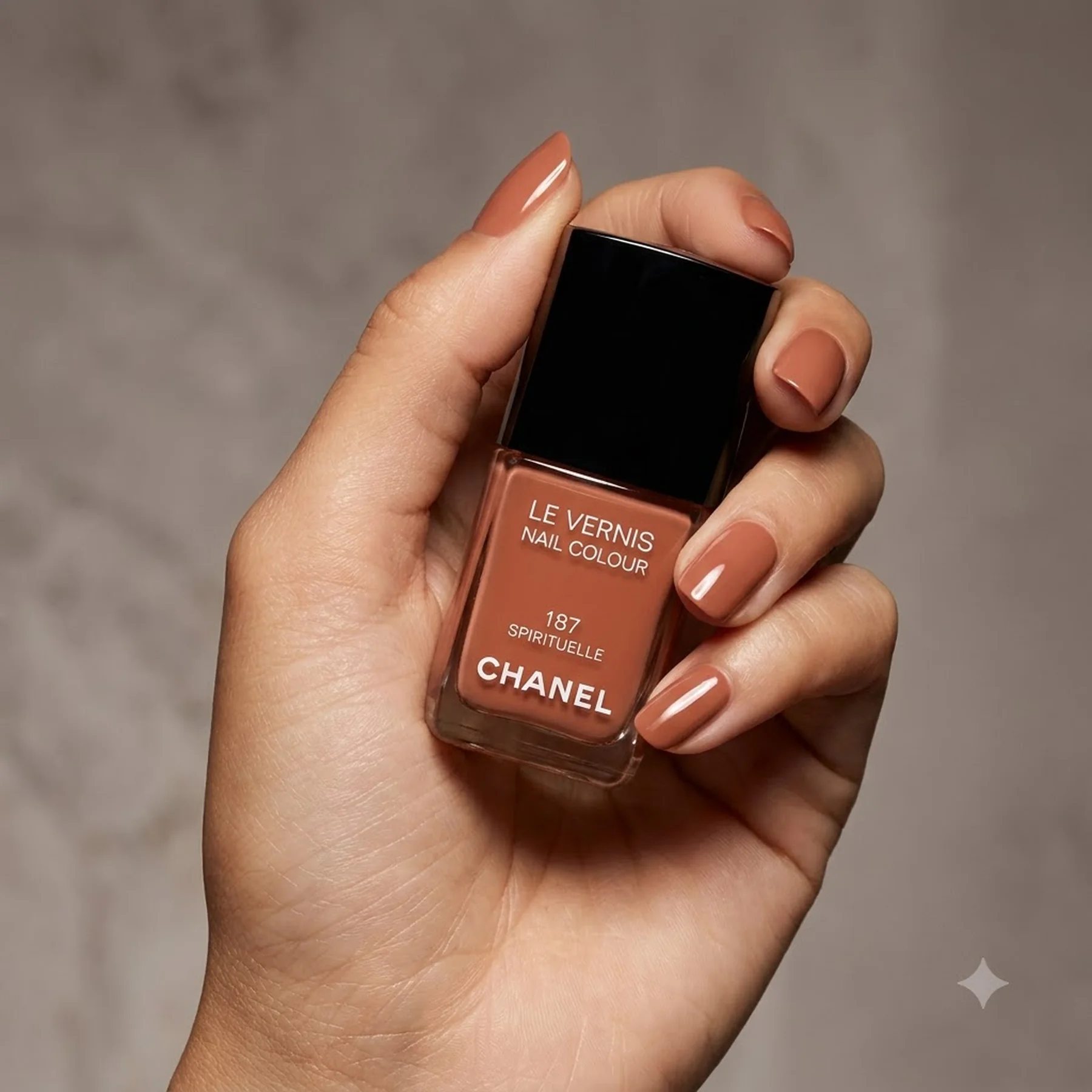 Стойкий лак для ногтей CHANEL Le Vernis Longwear Nail Colour 13 мл 187 SPIRITUELLE
